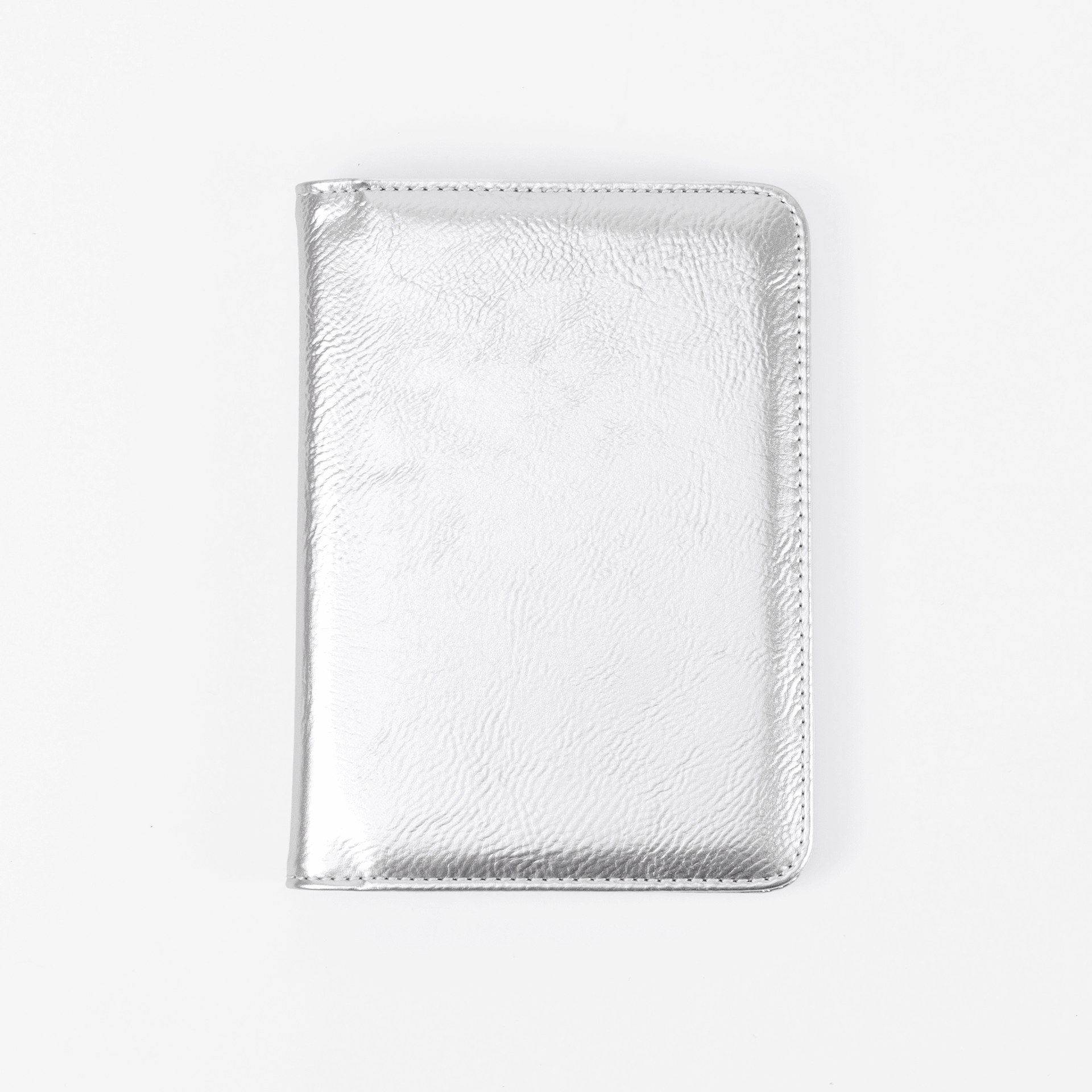 Laserette-Passport-wallet-silver-50.png