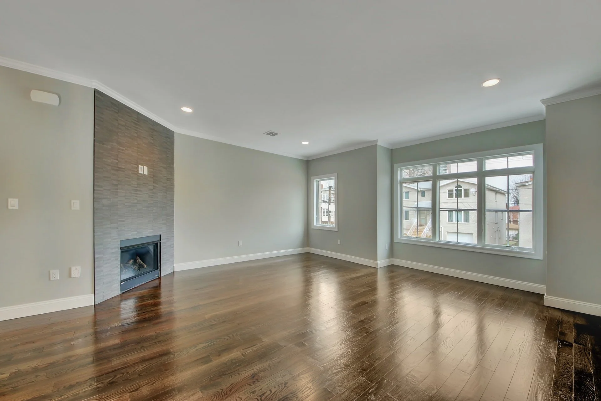 LIVING ROOM 2.jpg