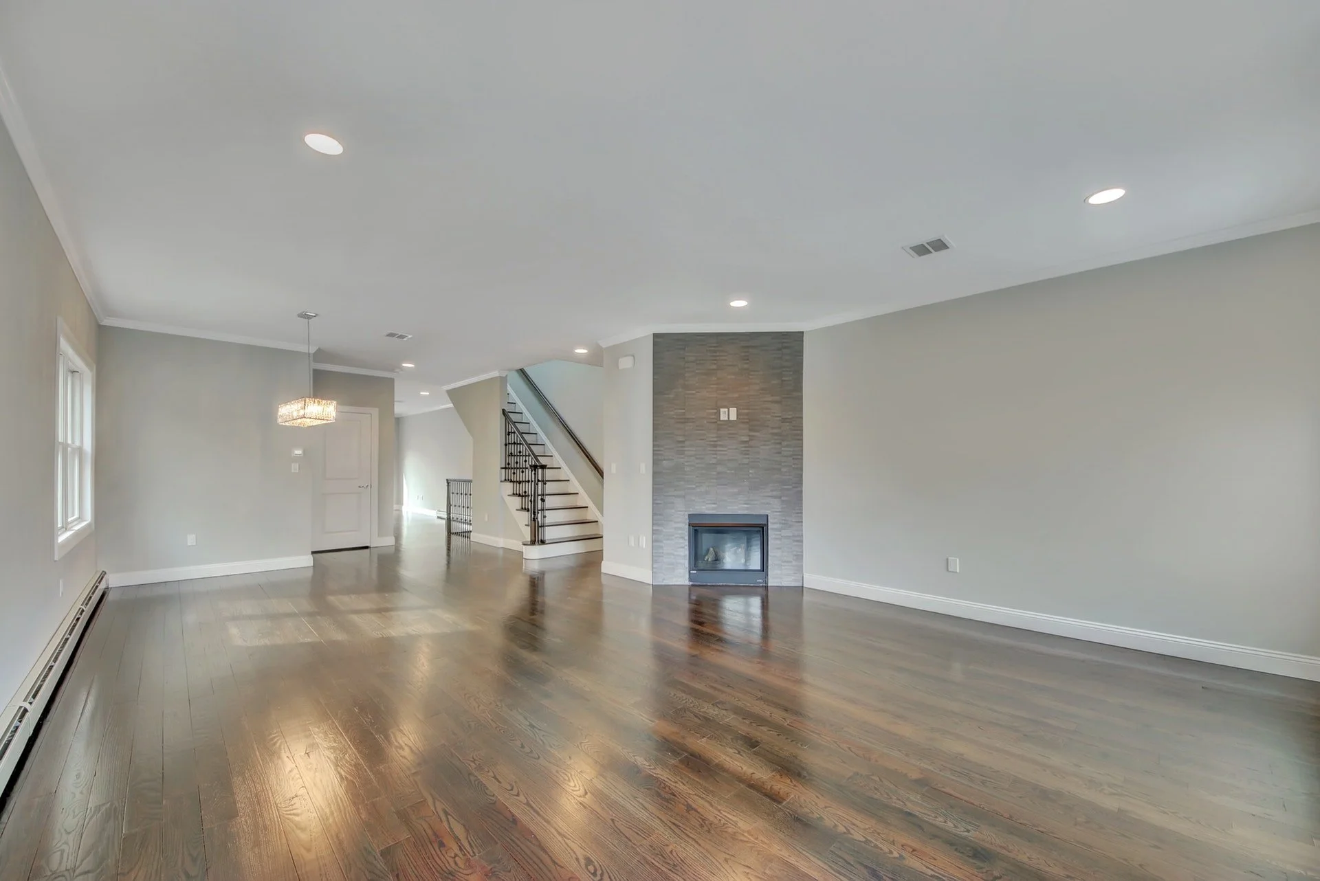 LIVING ROOM 3.jpg