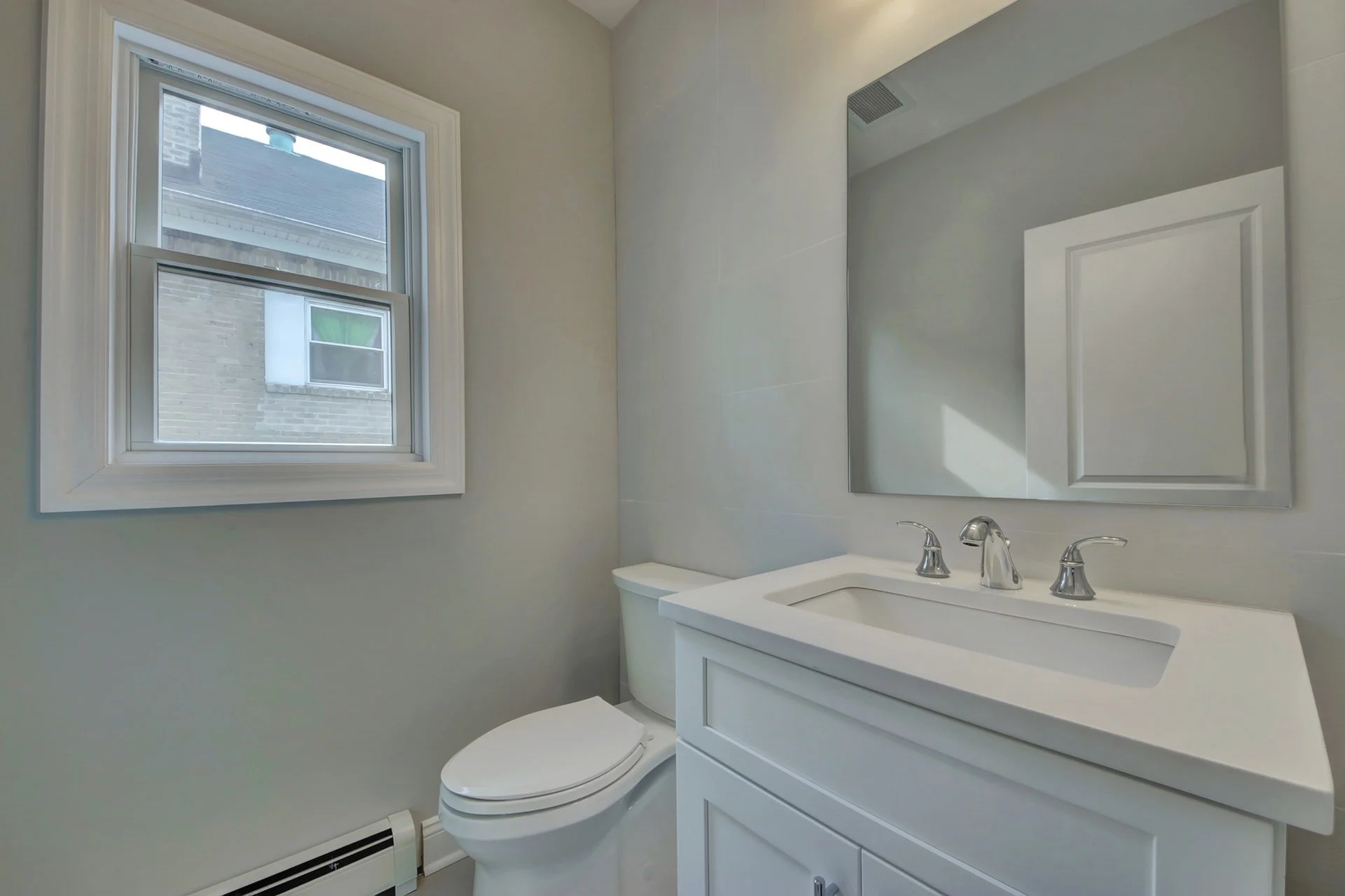 BATHROOM 2.jpg