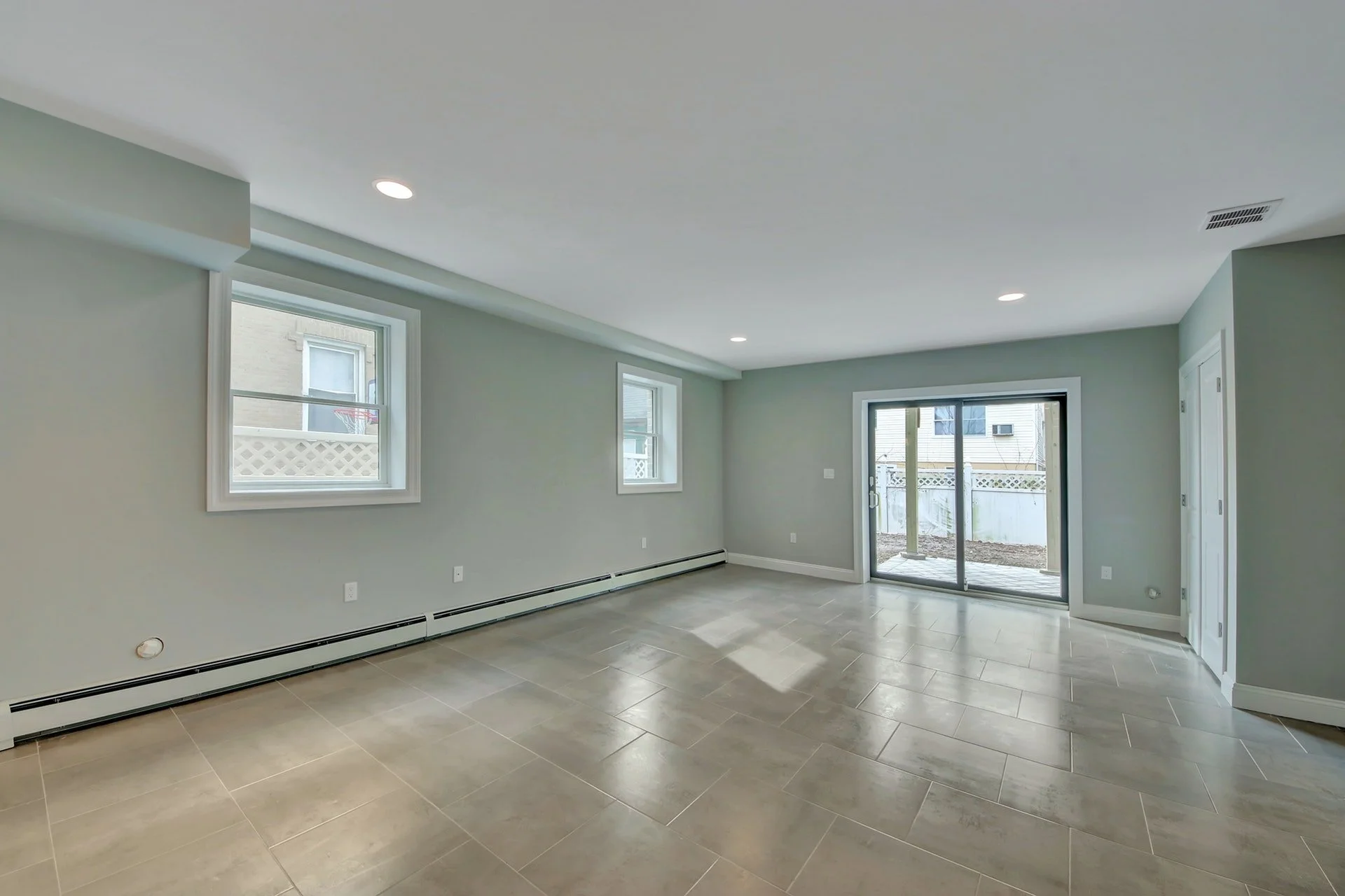 GROUND LEVEL ROOM.jpg