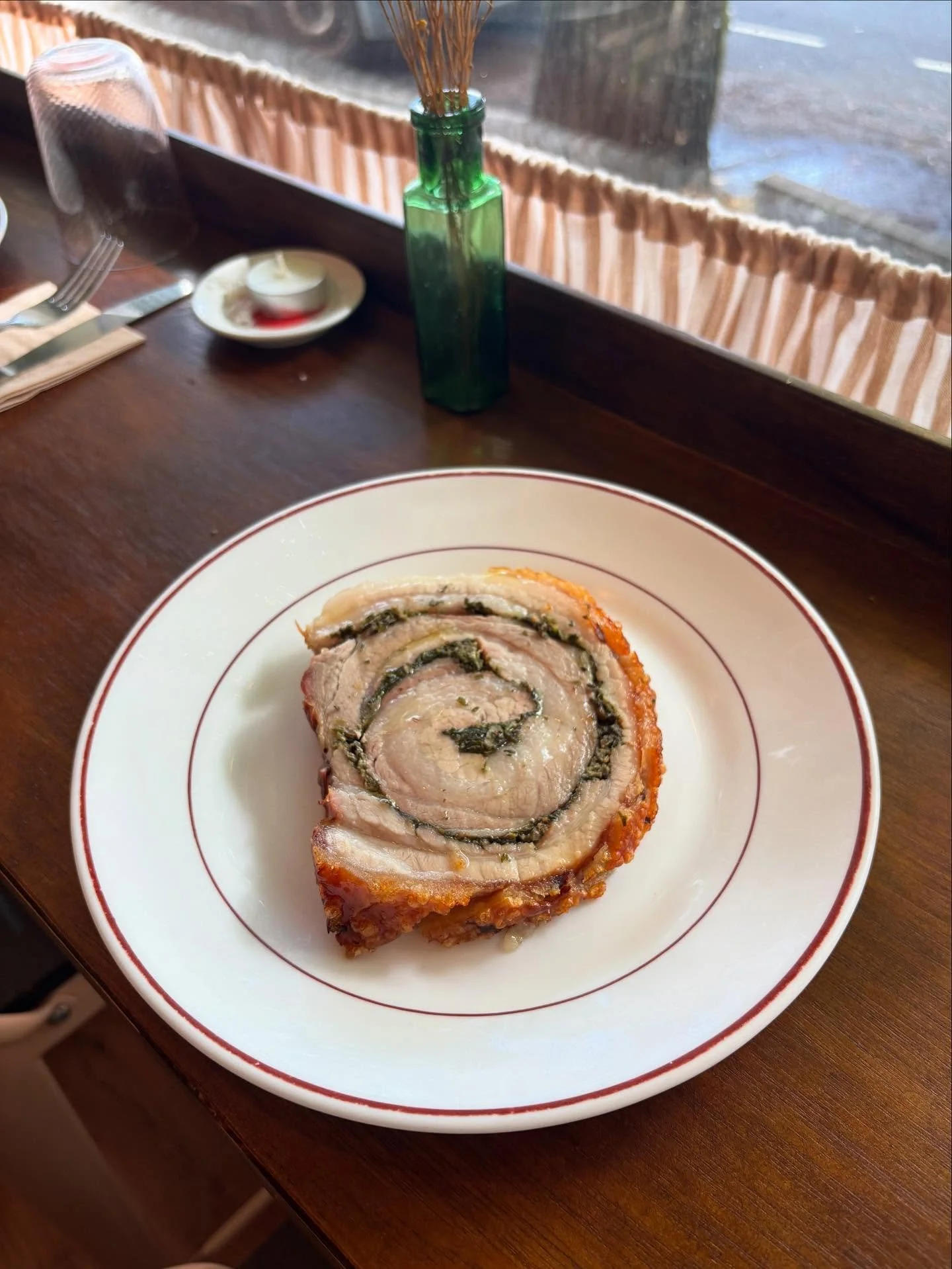 Bookings are filling up for our Porchetta Sunday! 🔥

We&rsquo;ve been busy recipe testing our favourite stuffings with @barfieldsbutchers pork and this was a bit of a showstopper.

With snacks and a dessert all for just &pound;29pp. 

To book for ou