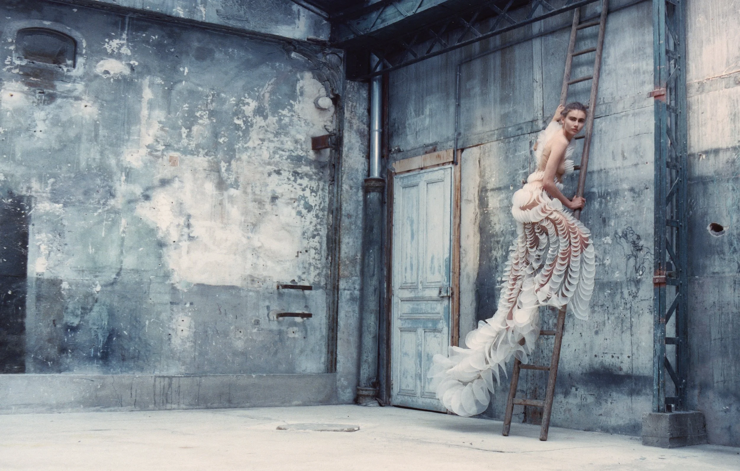 62-81 Cover Story Couture Vogue 0166.jpg