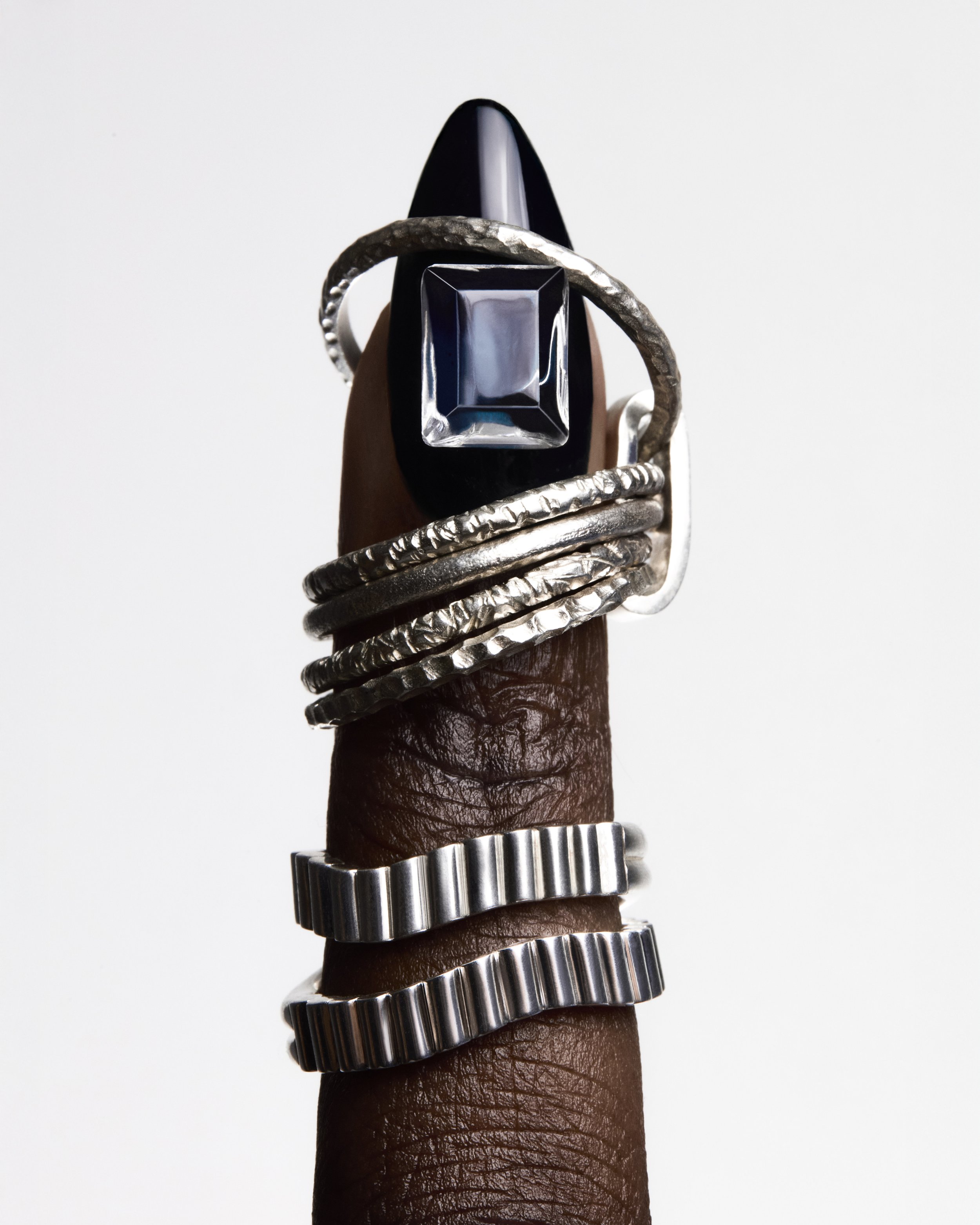 Wonderland_NailArt_Jewelry_Rock_H.jpg