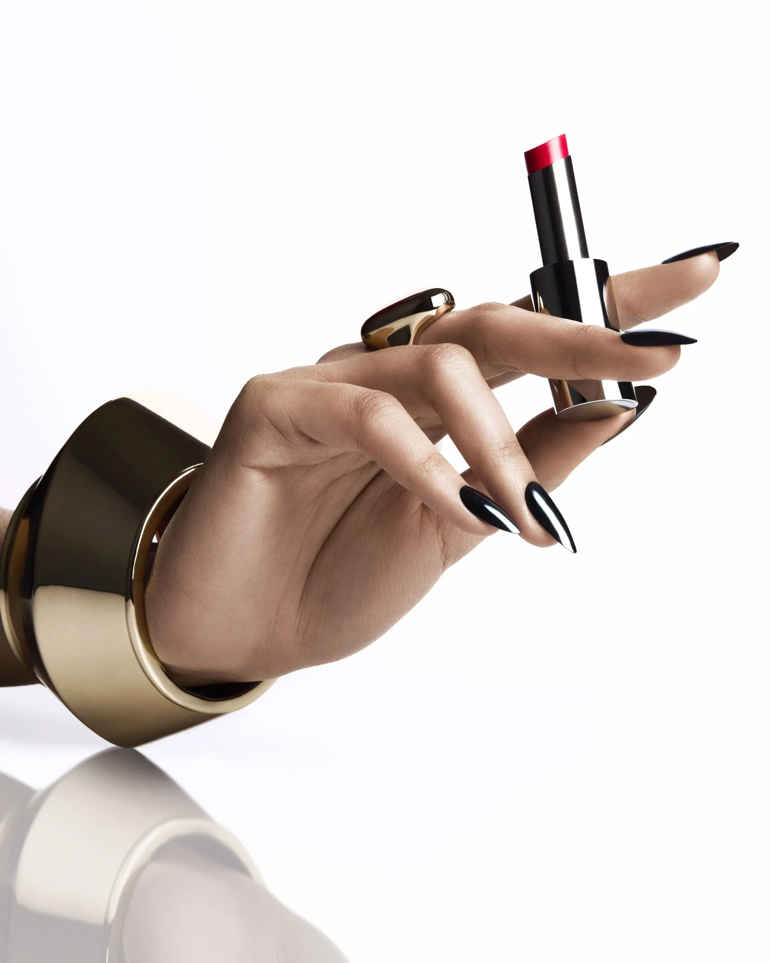 Wonderland_NailArt_Byredo_H.jpg