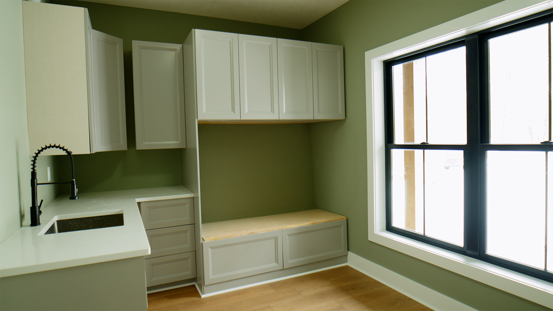 Mud & Laundry Room 