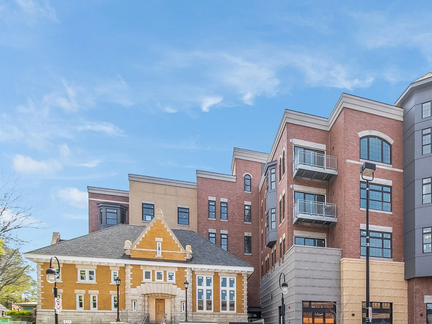 Central Park Place, Naperville