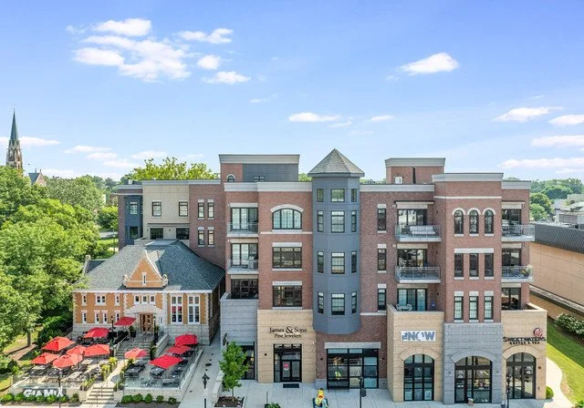 110 S Washington St, Naperville