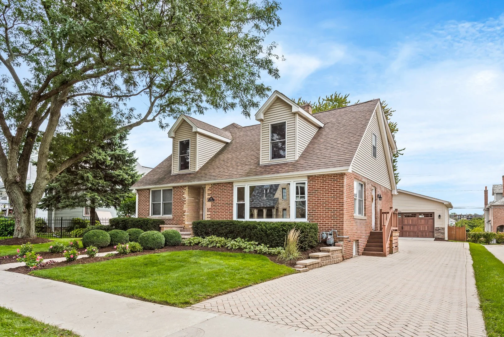 610 W Jefferson Ave - MLS-1.jpg