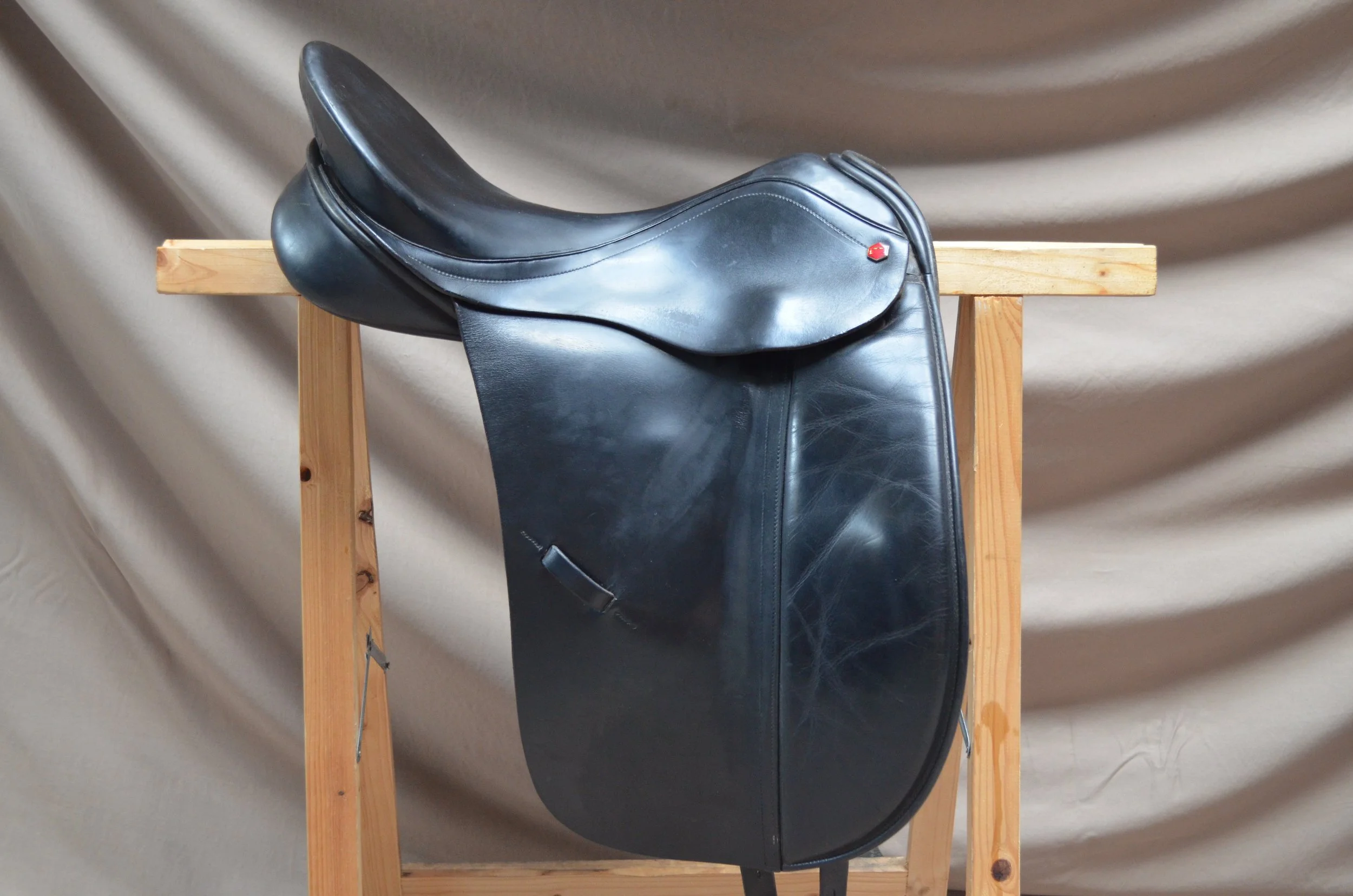 Albion Legend K2 siodło ujeżdżeniowe 17,5" MW