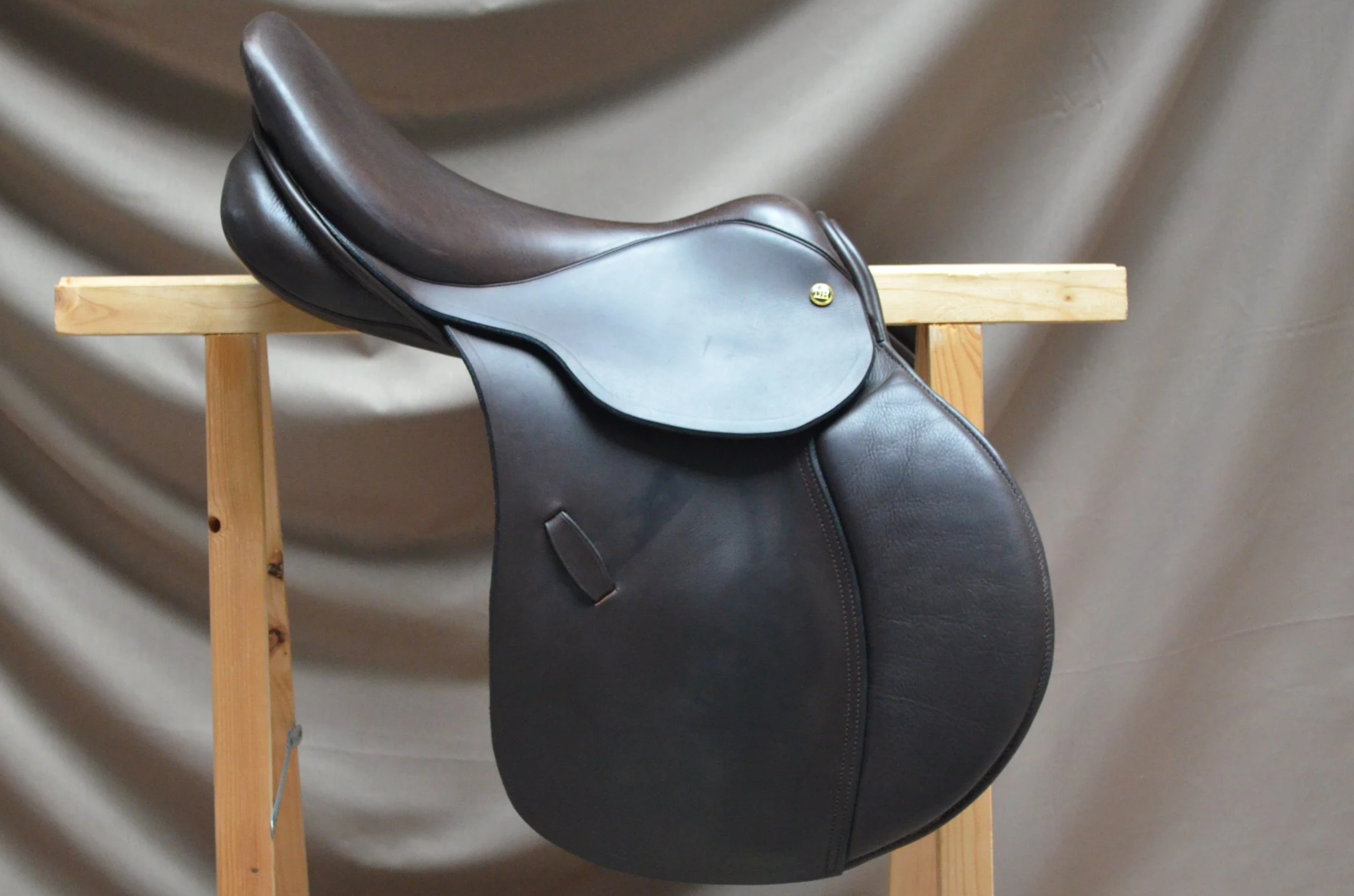 Derby House siodło skokowe 17" M