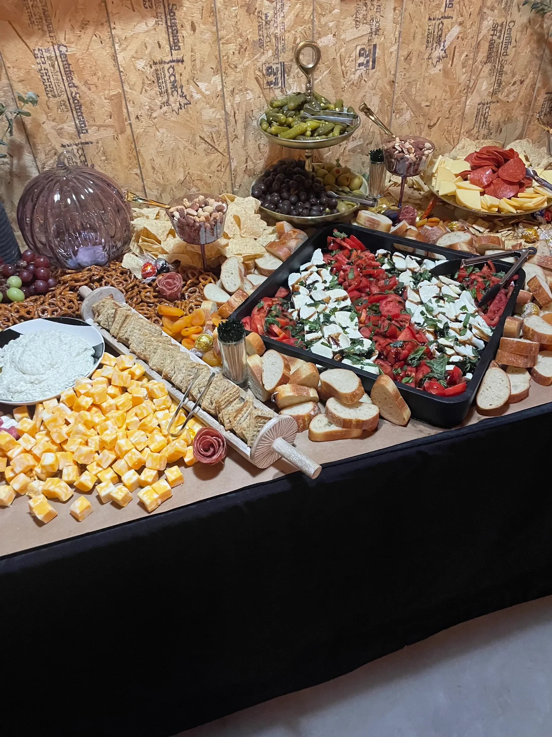 Fresh Caprese Salad Platter and Appetizer Spread