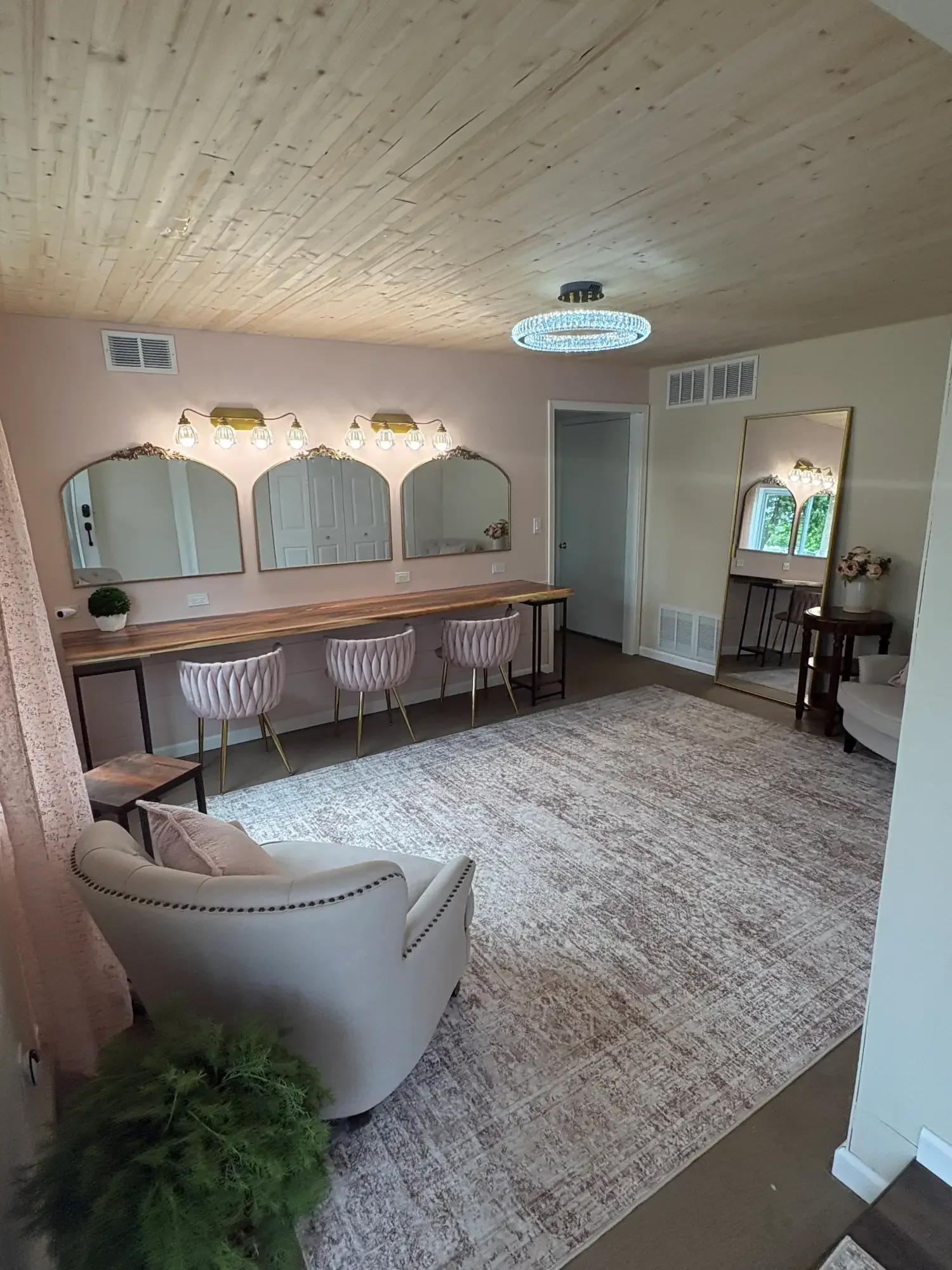 bridal-suite-1.webp