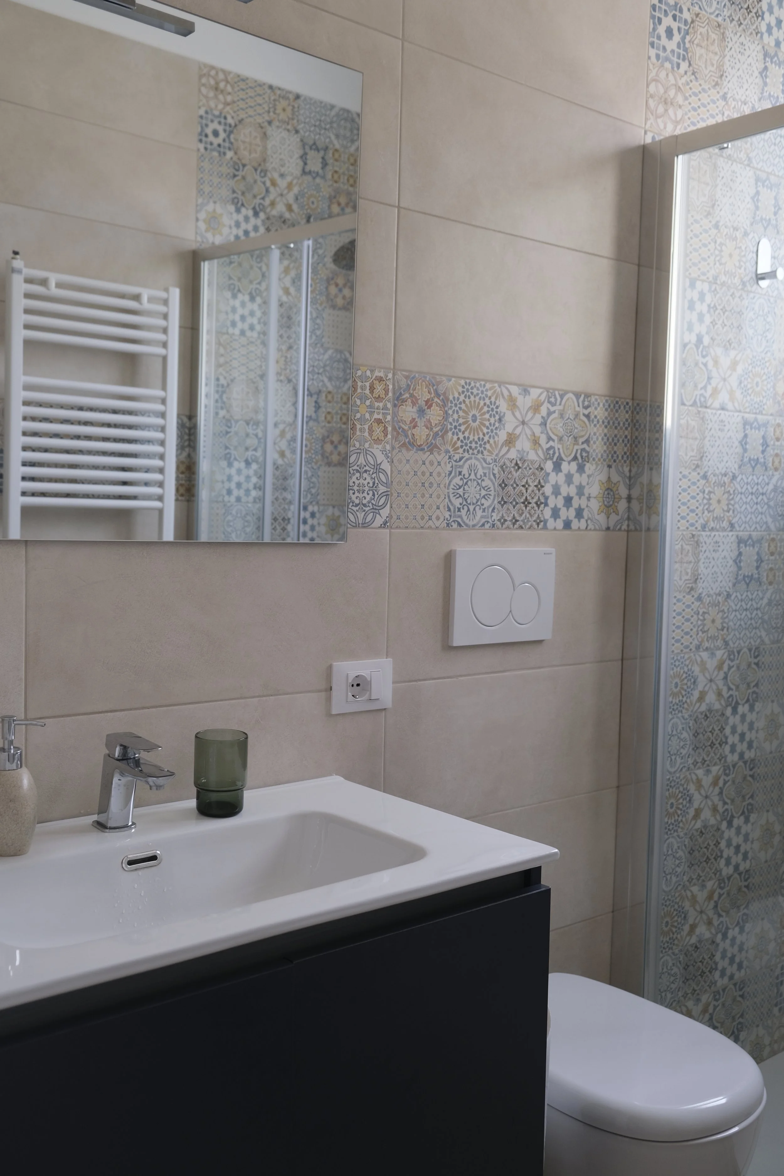 Chambre Airbnb dans logement français. Instructeur de plongée francophone dans les pouilles