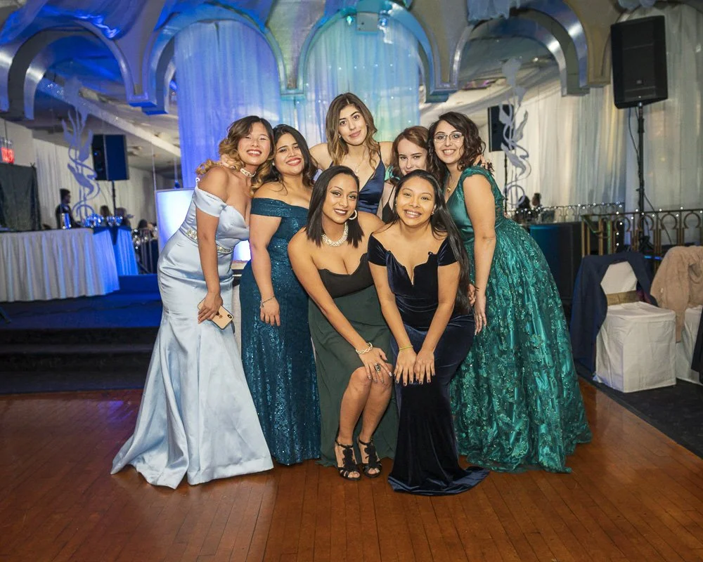 P19-027 Formal047.jpg