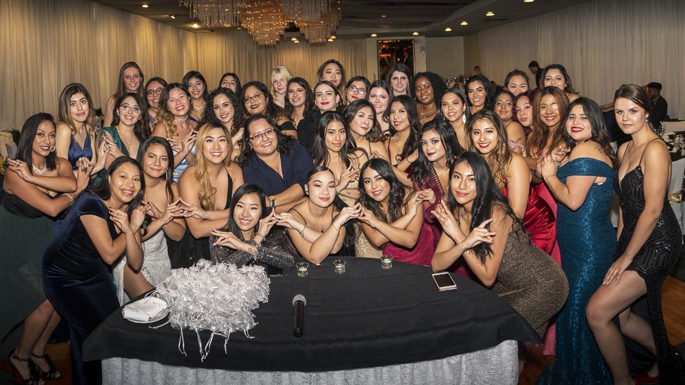 P19-27 Formal Group Photo.jpg