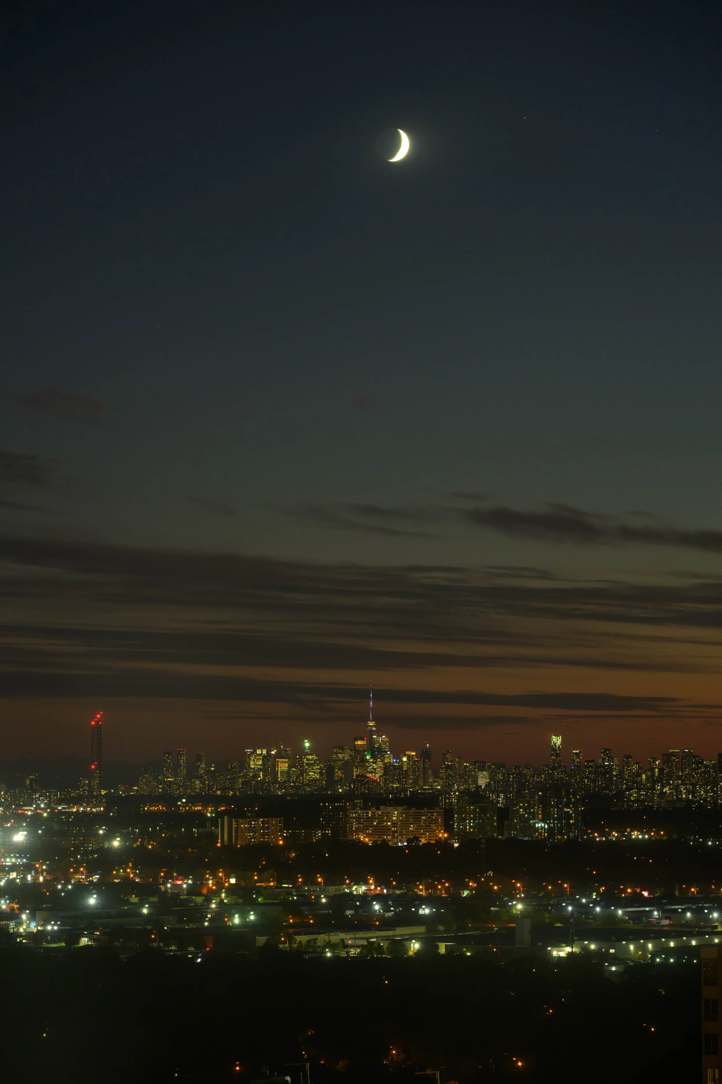 Moonset Shot from Scarborough, Toronto, 2024