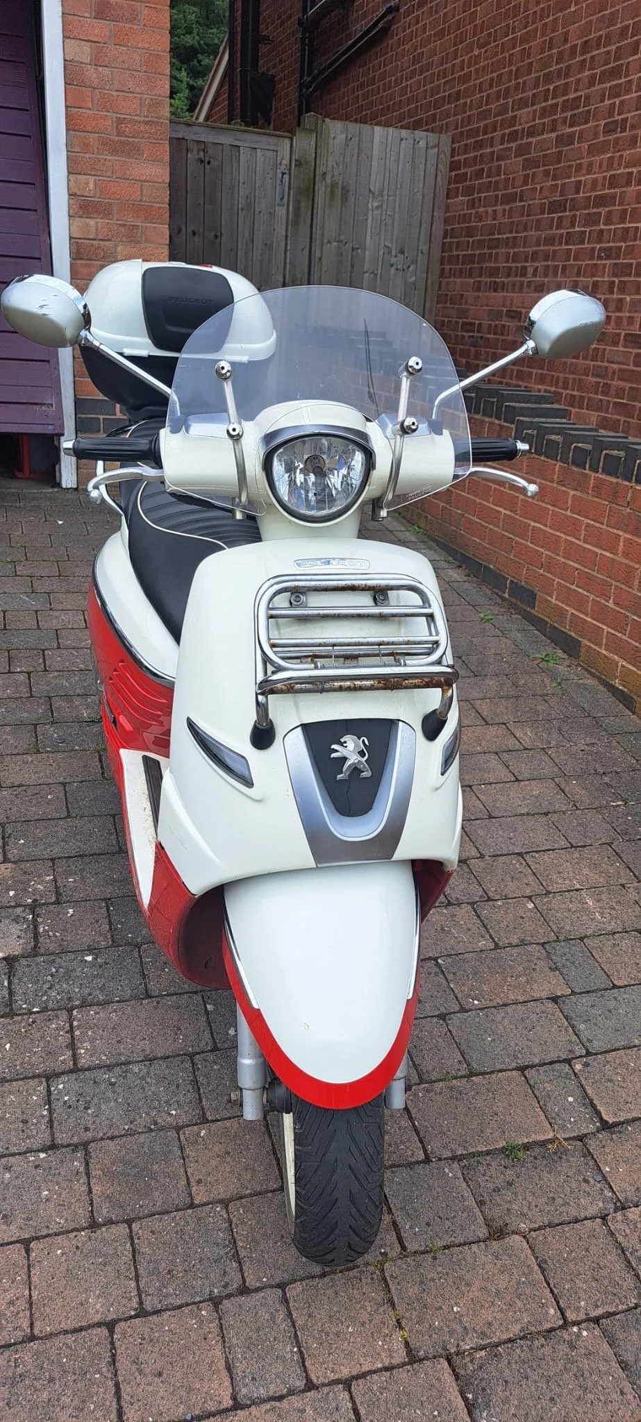 Peugeot 125 - £1,295
