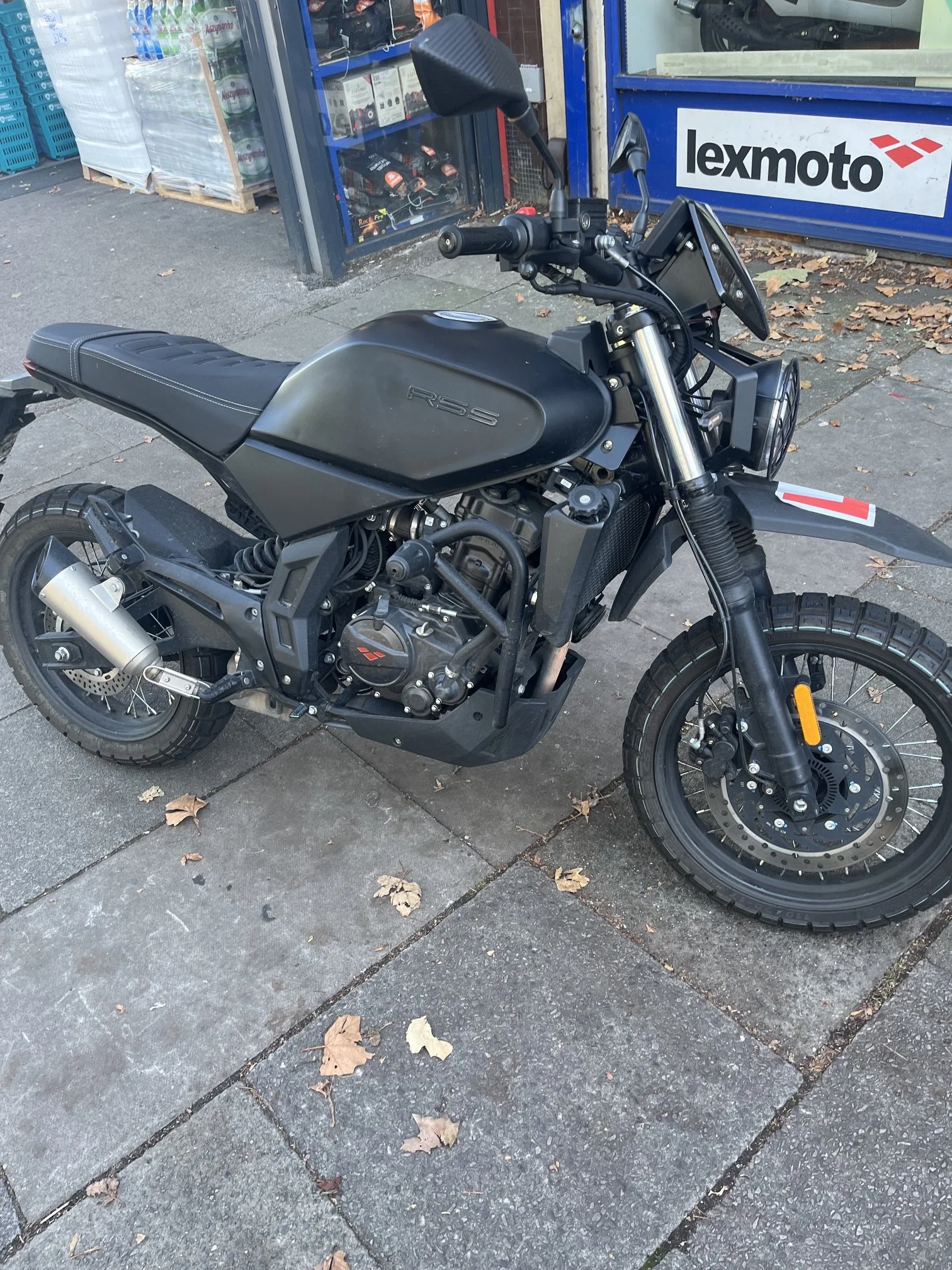 RSS125 SCRAMBLER  ONLY 1.700 MILES A BIG FRAME 125  £1599