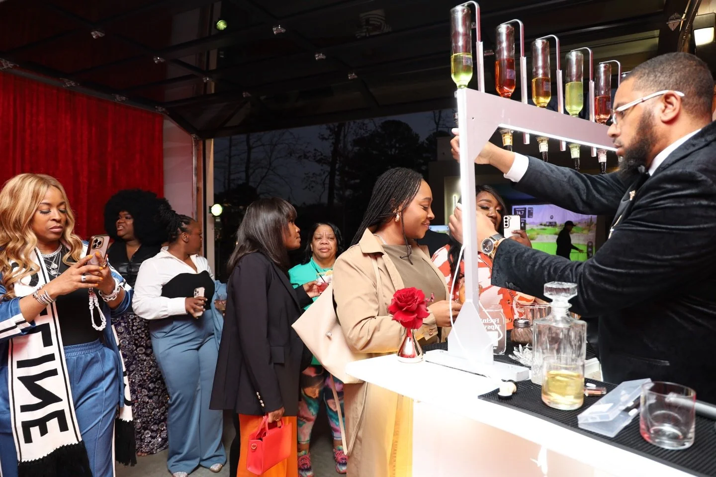 @baromaparfumbar brought the luxury fragrance experience to the Grand Opening of @theactivationhouse_atlanta .

As Atlanta&rsquo;s first mobile perfume bar, we transformed the space into a fully immersive scent activation where guests created their o