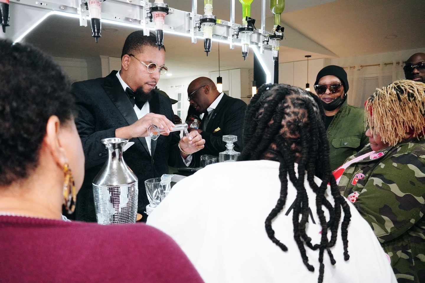 People keep asking&hellip;

&ldquo;Are you really mobile?&rdquo;
&ldquo;Will you come to my house?&rdquo;

Yes.

@baromaparfumbar is Atlanta&rsquo;s first mobile perfume bar, delivering luxury on site fragrance experiences for private events, corpora