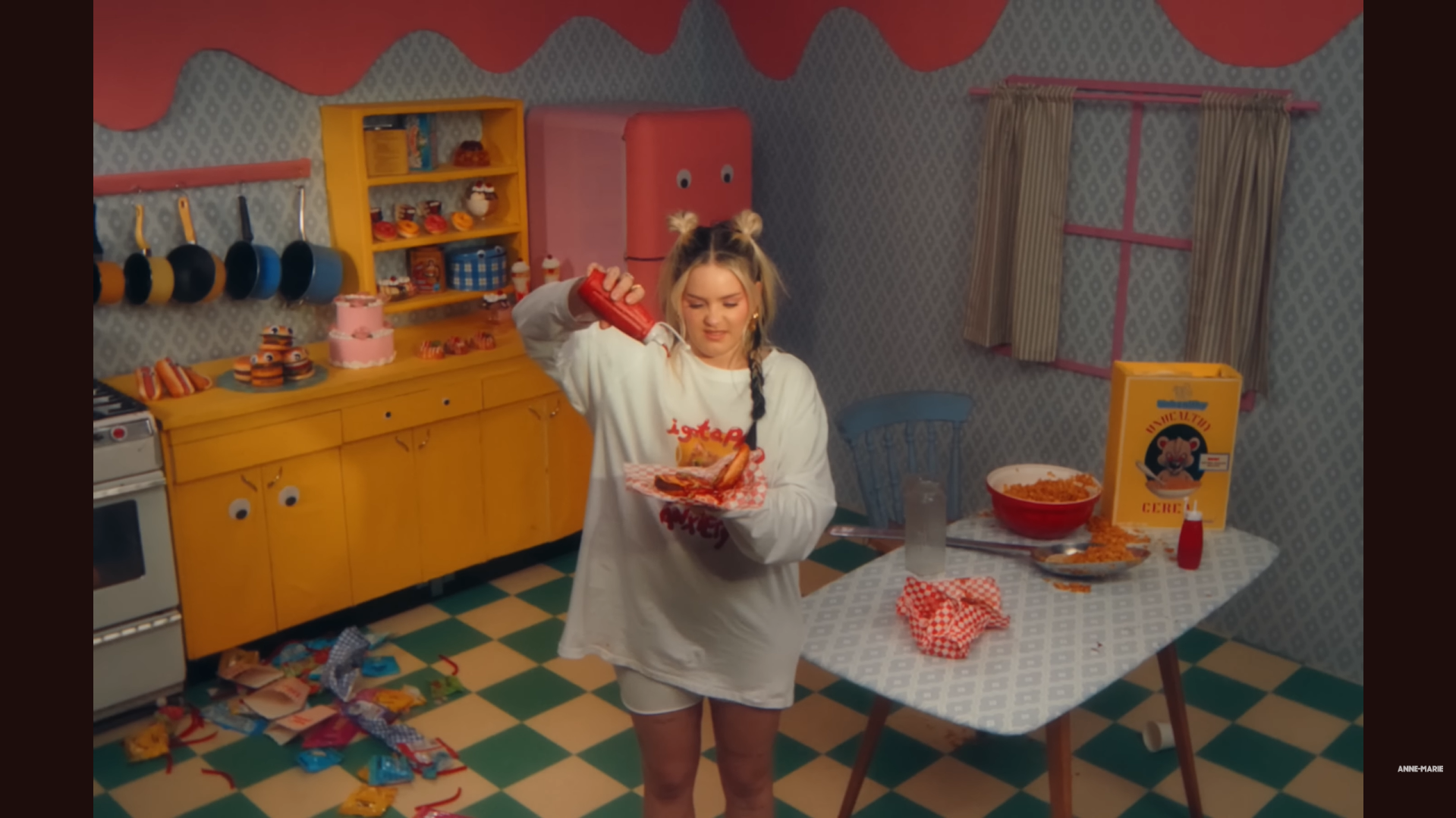 Anne-Marie 'Unhealthy'