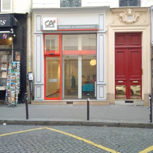 Murs de boutique 18 rue Yvonne le Tac 75 018 Paris