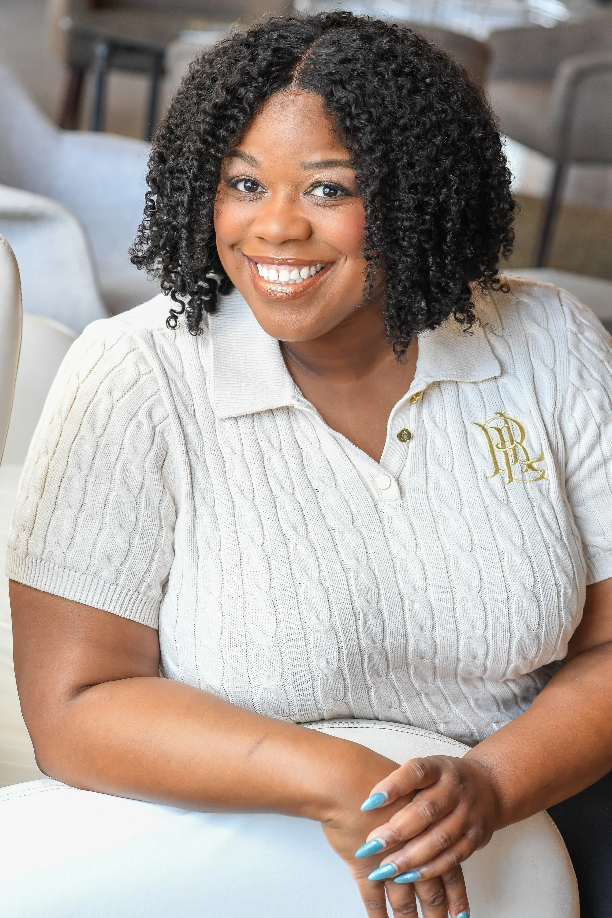 Nicole Ortiz.lifestyle .jpg