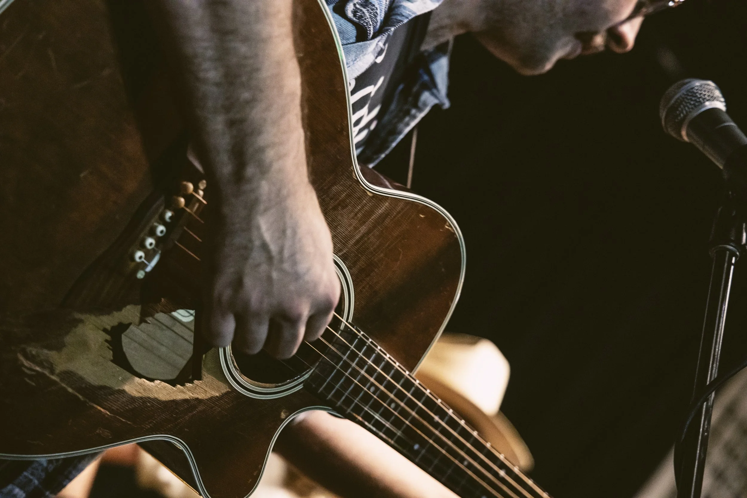 eddies guitar upclose.jpeg