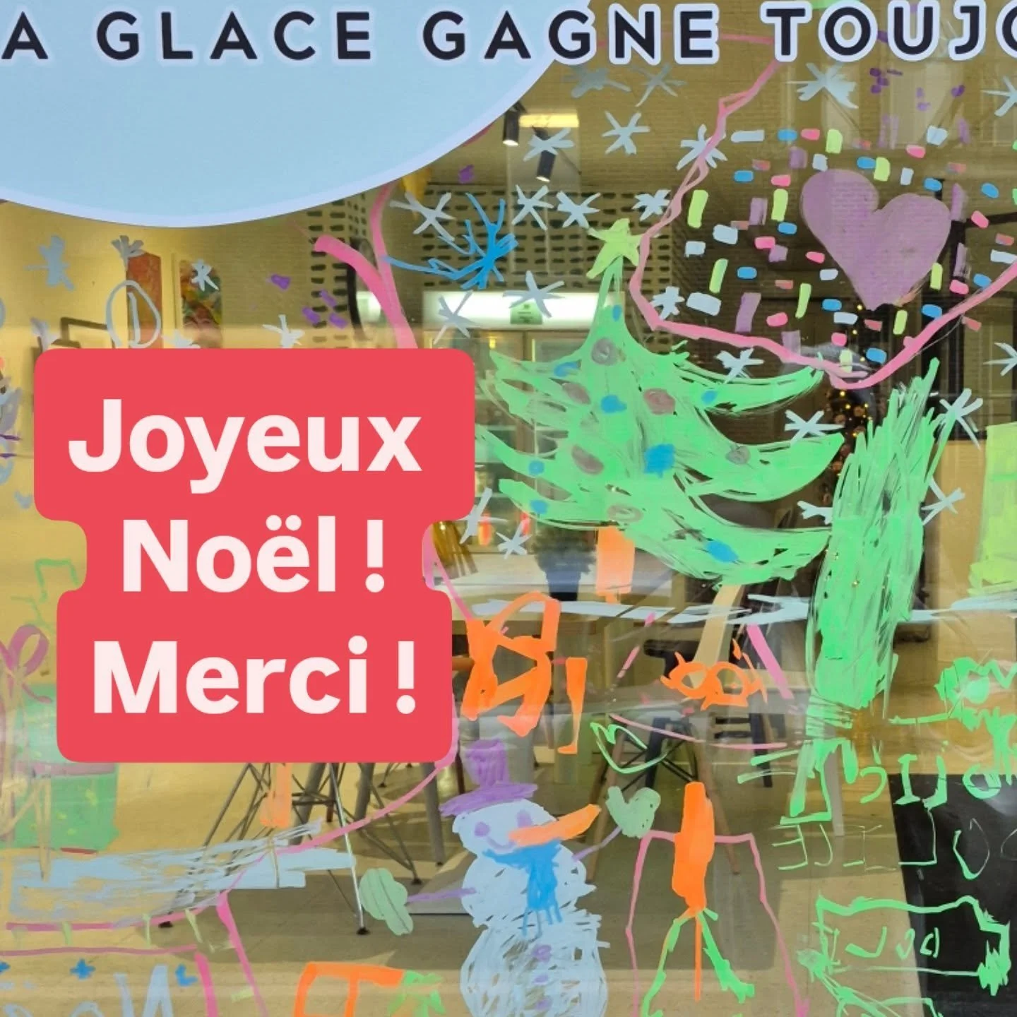 Joyeux No&euml;l ! 
.
Amusez-vous, et reposez-vous !
.
#joyeuxno&euml;l