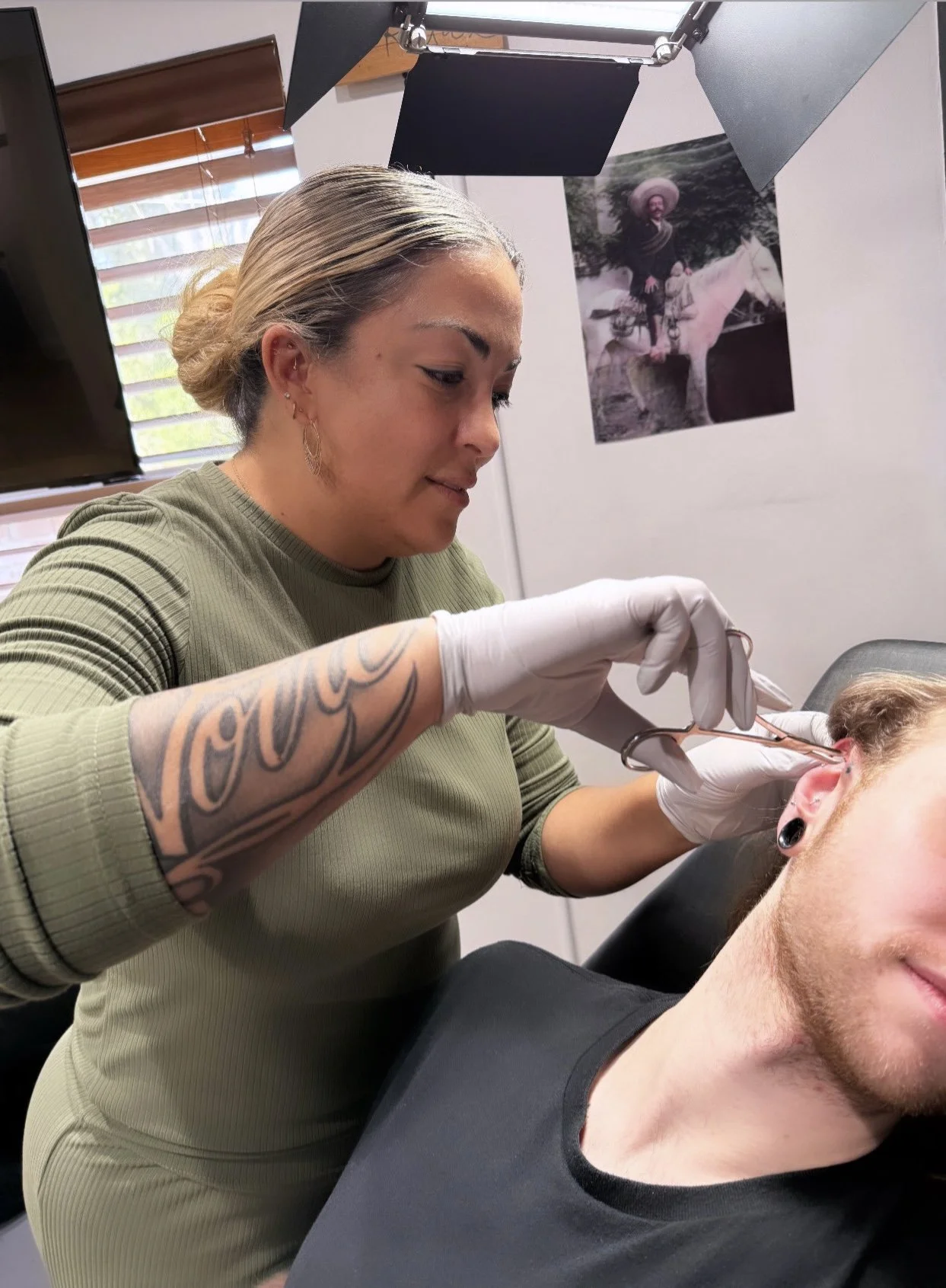 Nany (@nanys.piercings.lashes