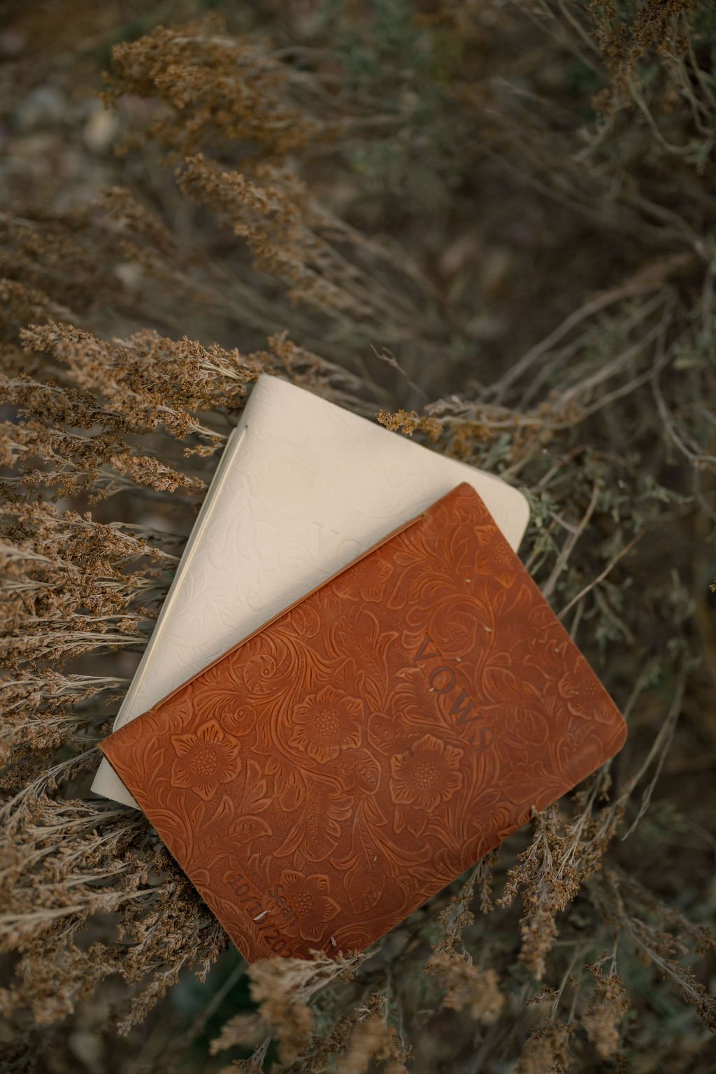 grand-teton-wedding-vow-books-leather-details-jackson-hole.jpg