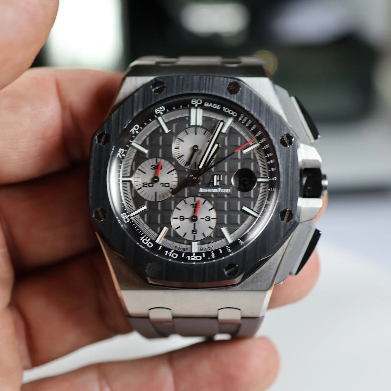 Audemars Piguet Royal Oak Offshore Grey-8.jpg