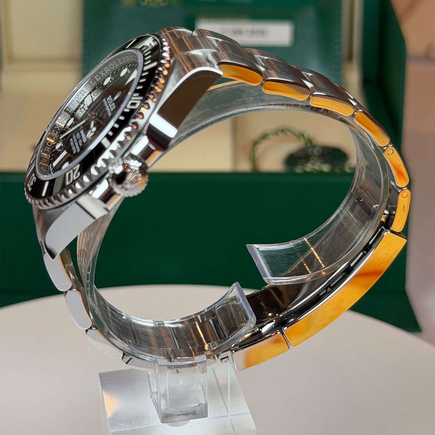 2018 Submariner No Date Black Black Oyster 3.jpg