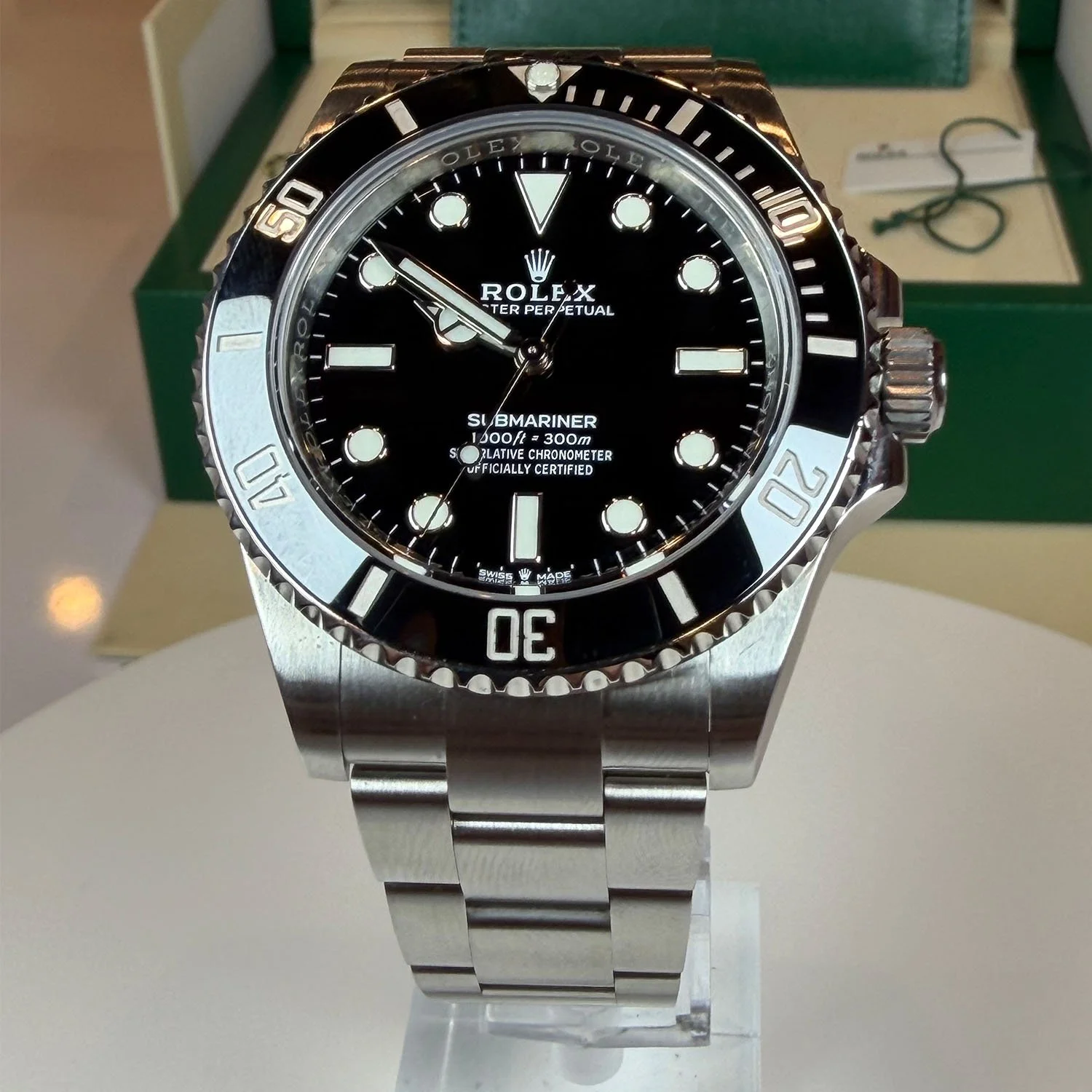 2022 Submariner No Date Black Black Oyster 5.jpg