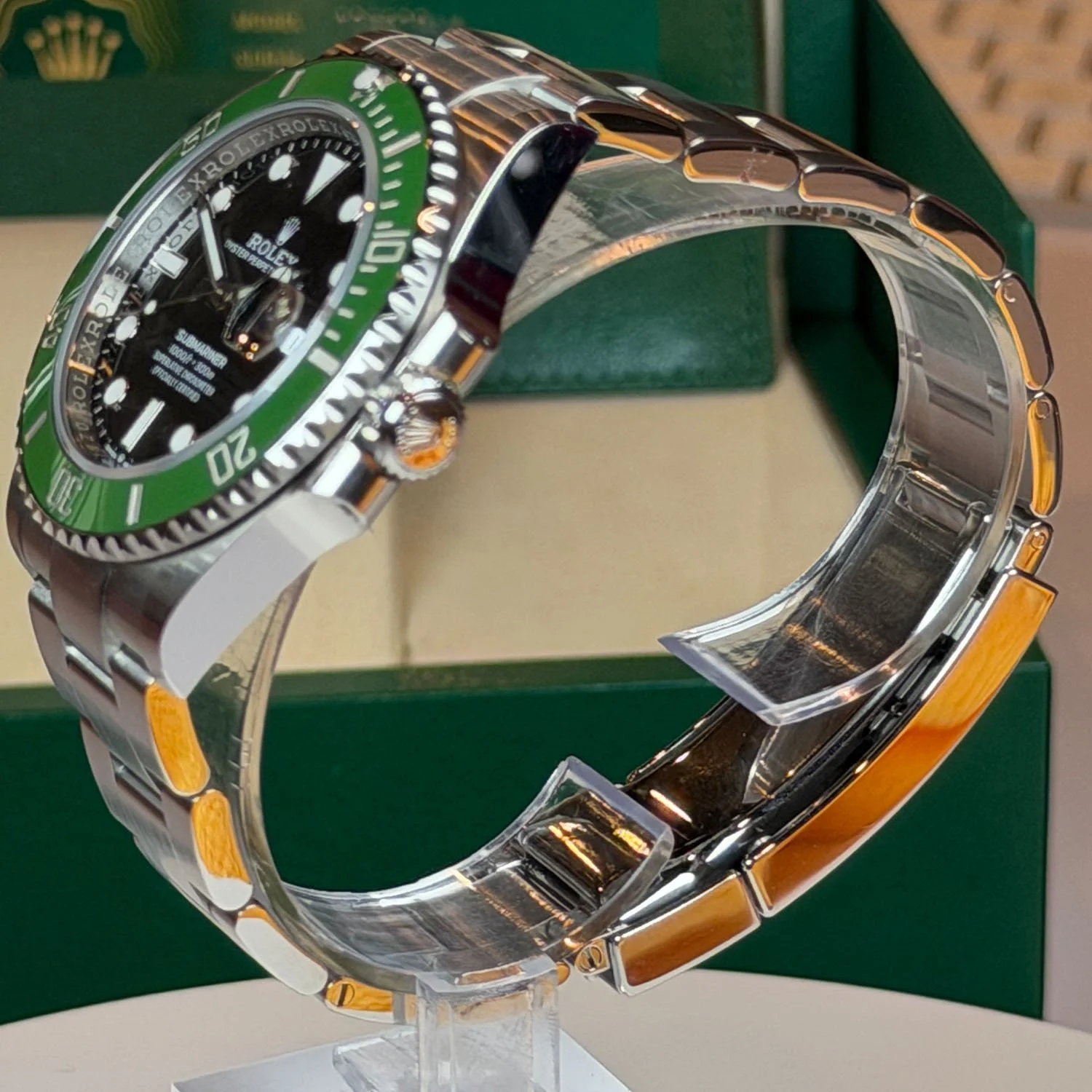 2025 Submariner Starbucks Oyster 2.jpg