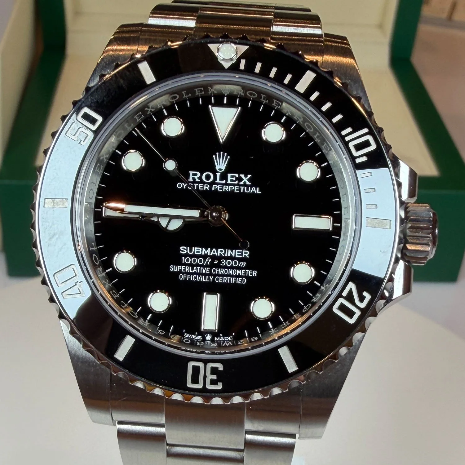 2021 Submariner No Date Black Black Oyster 3.jpg