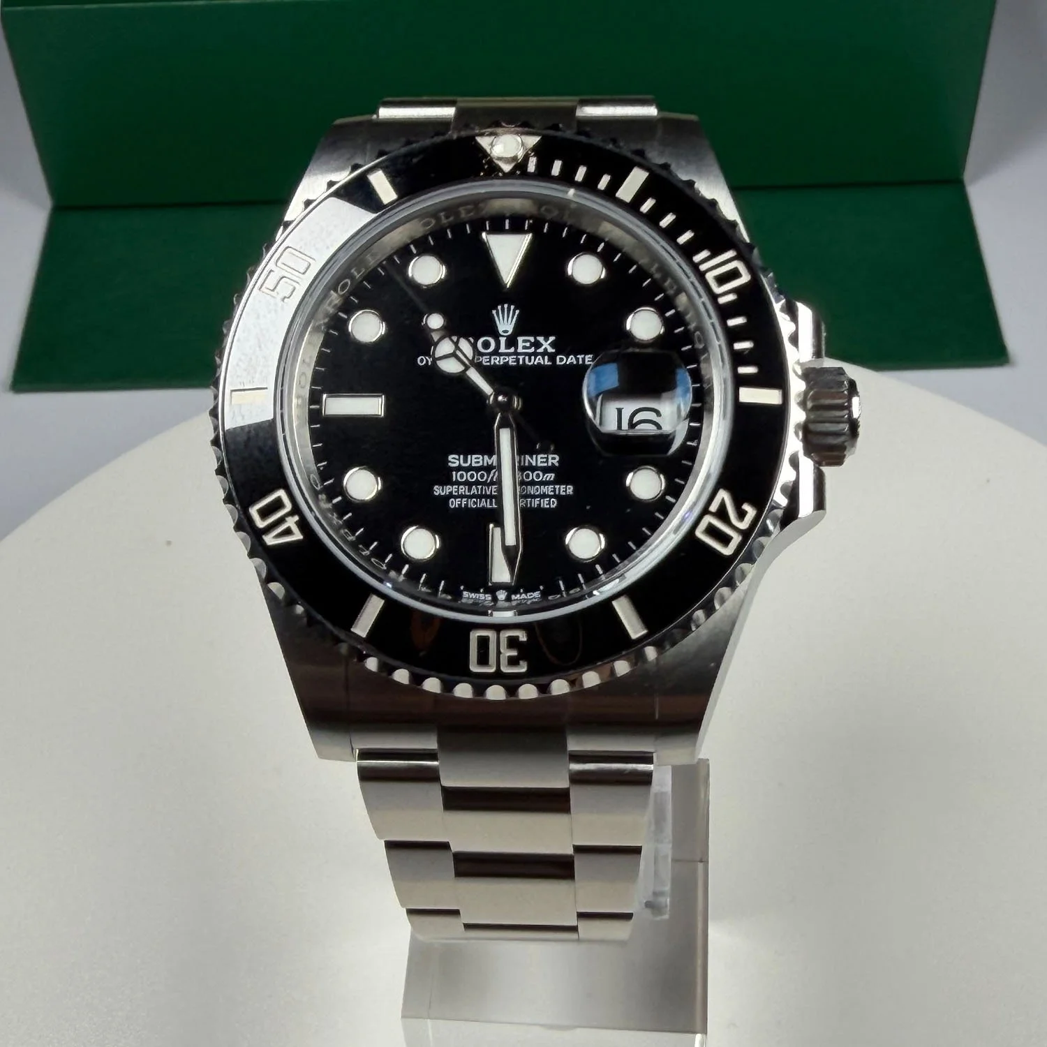 2026 Submariner Date Black:Black-1.jpg