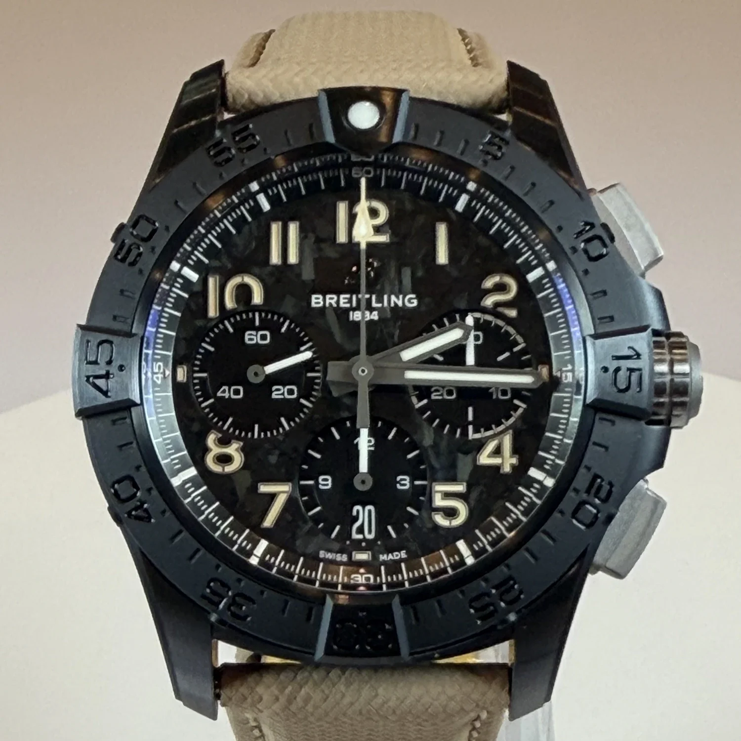 W&R-2026-Breitling-Avenger-B01-Chronograph-NightMission-42mm-BlackCalfskin-1.webp
