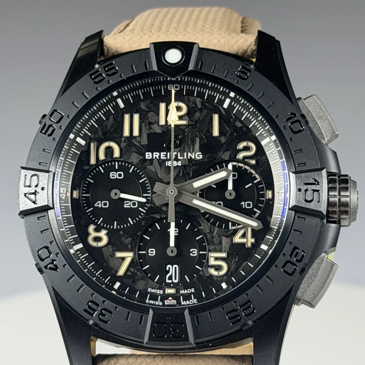 W&R-2026-Breitling-Avenger-B01-Chronograph-NightMission-42mm-BlackCalfskin-3.webp