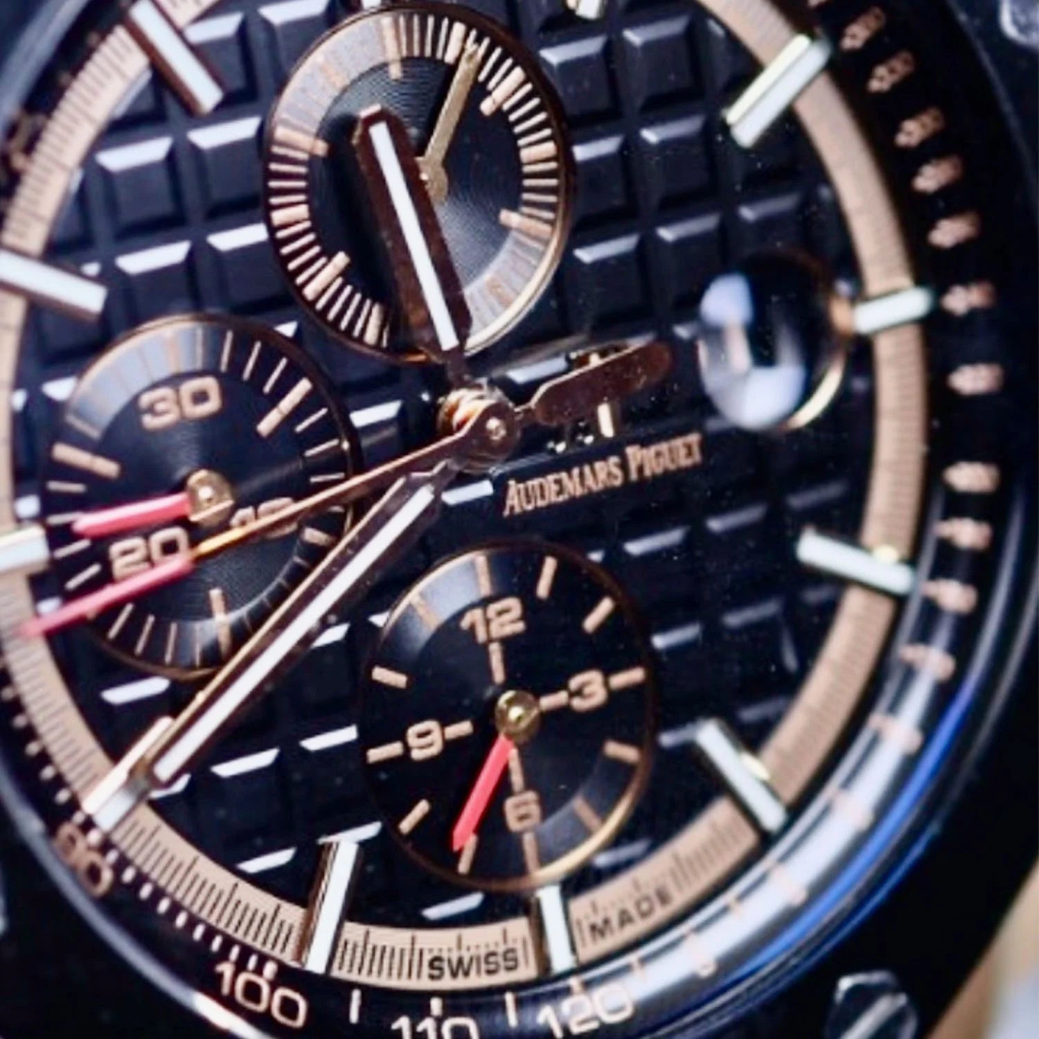 Audemars Piguet Royal Oak Offshore Rose Gold 3.jpg