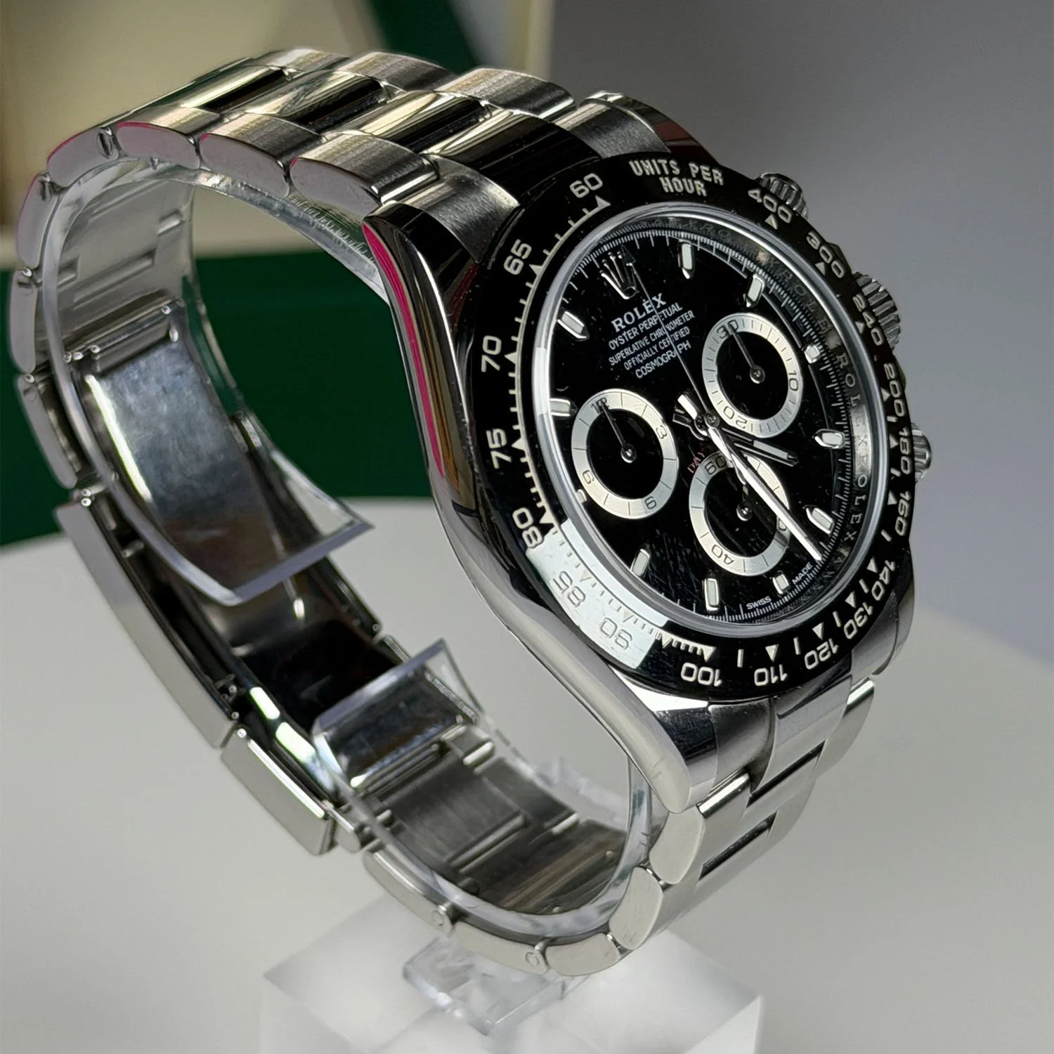 2022 Daytona Black Dial:Bezel-4.jpg