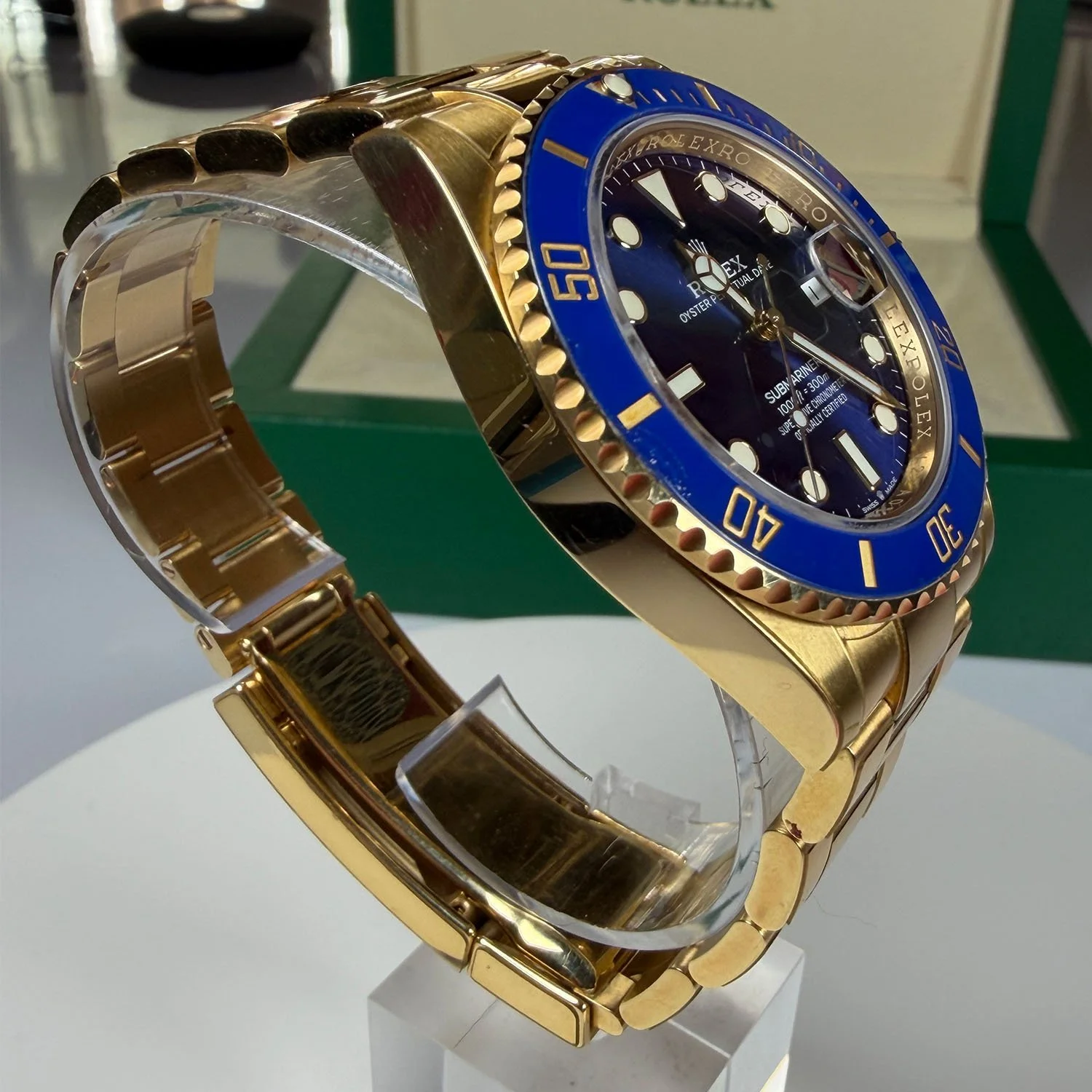 2021 Submariner Gold:Blue Dial-4.jpg