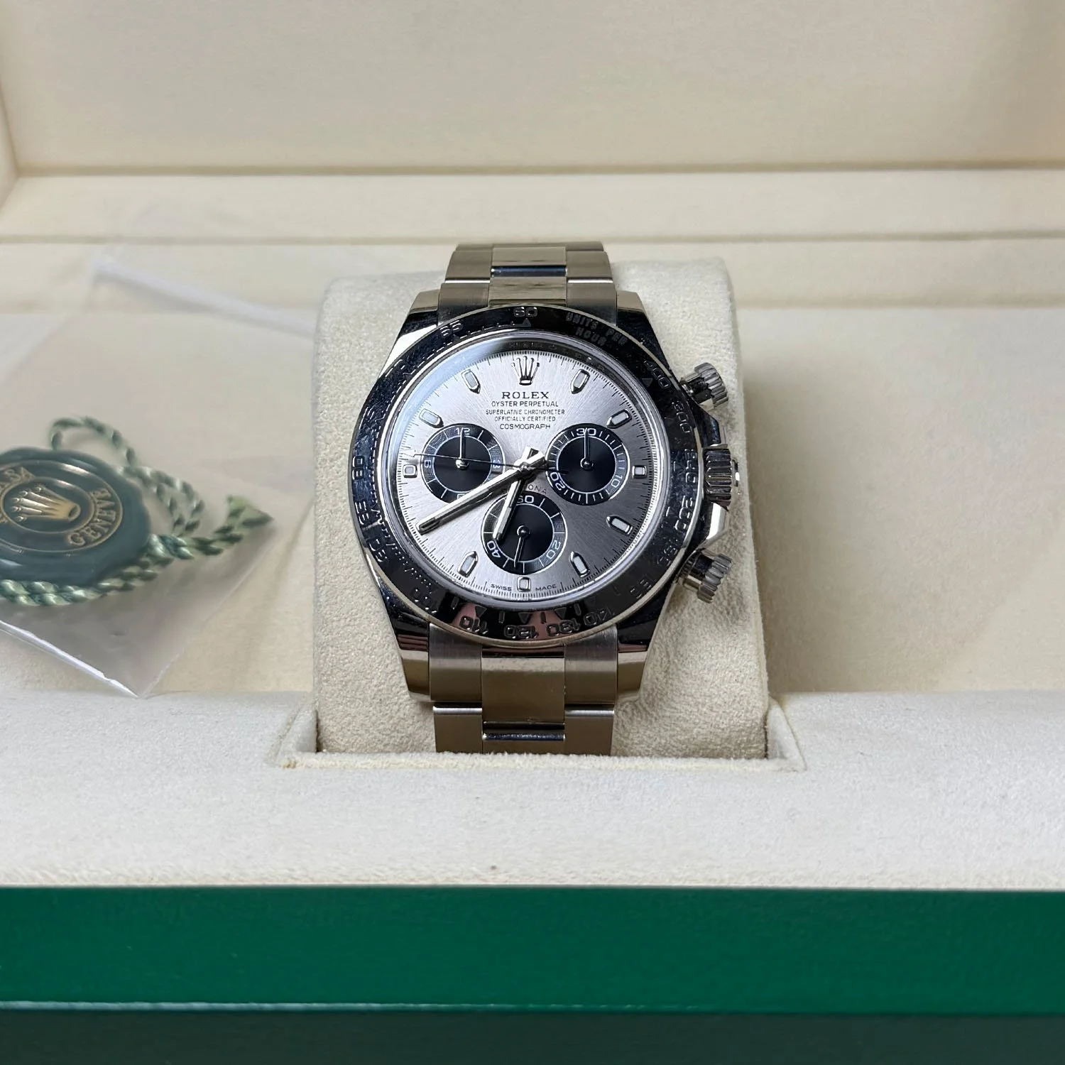 2021 Daytona White Gold:Ghost-2.jpg