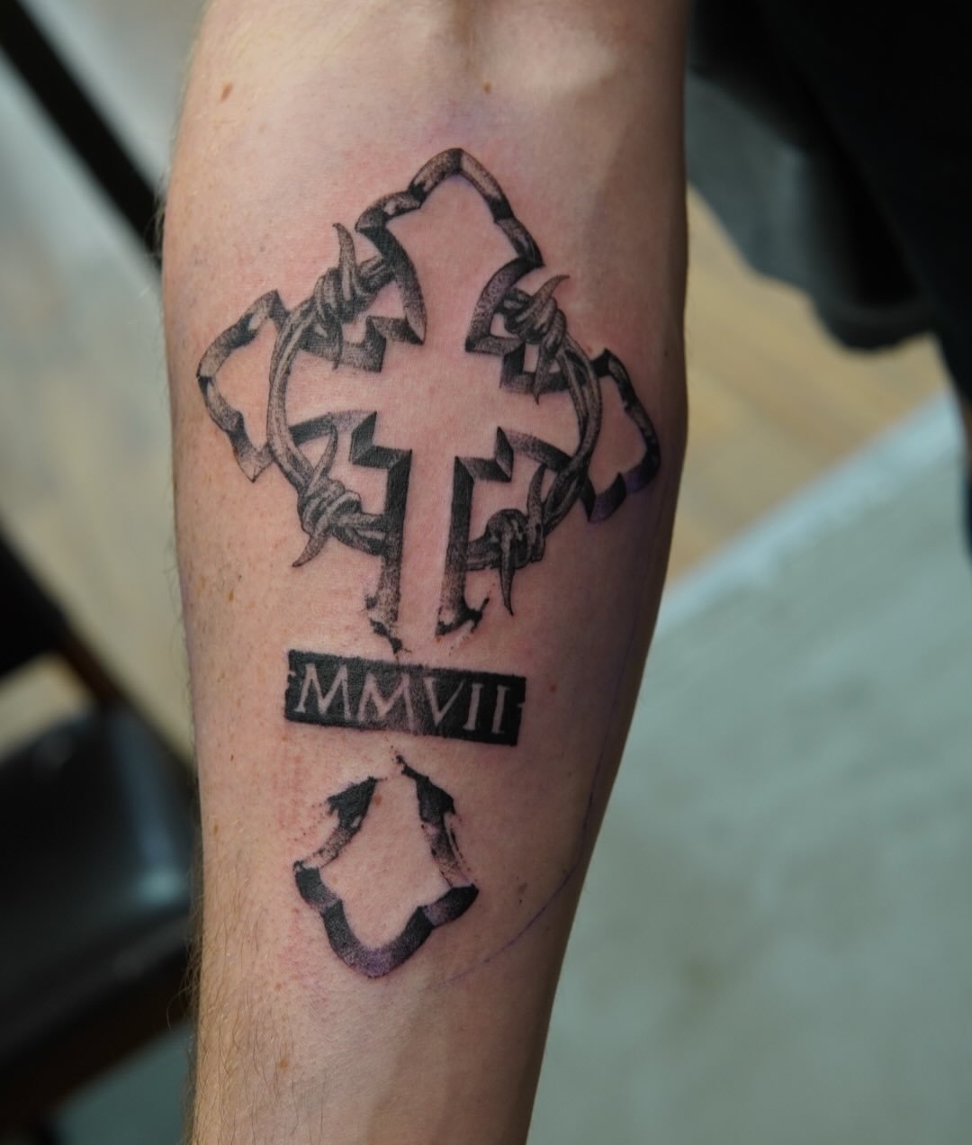 Bros first tat, healed lion, and also creation of Adam but this time not just the hands.

#dadtooer #figtattoostudio #christiantattooartist