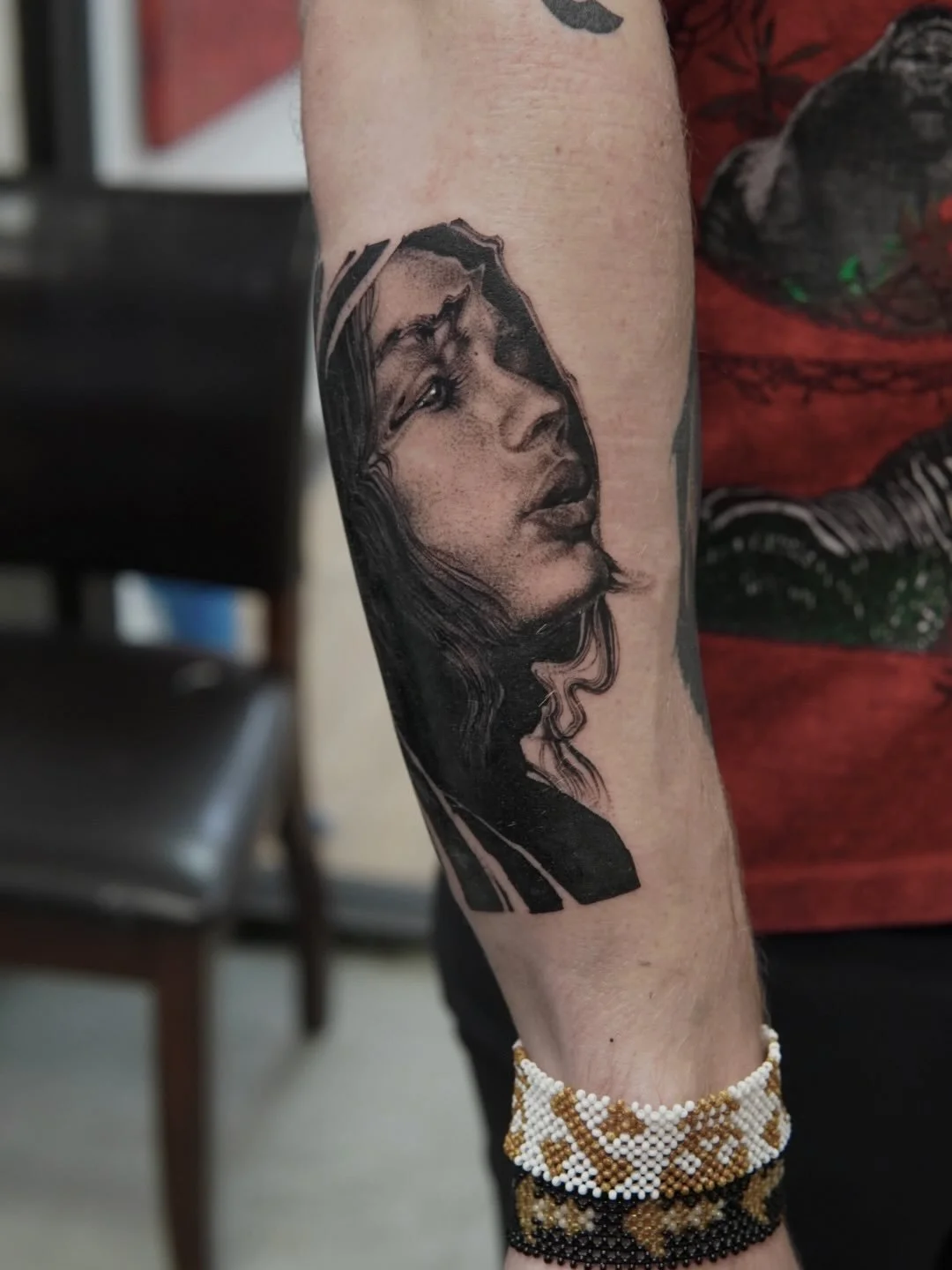 More blurry faces please

#dadtooer #figtatoostudio #blurryface