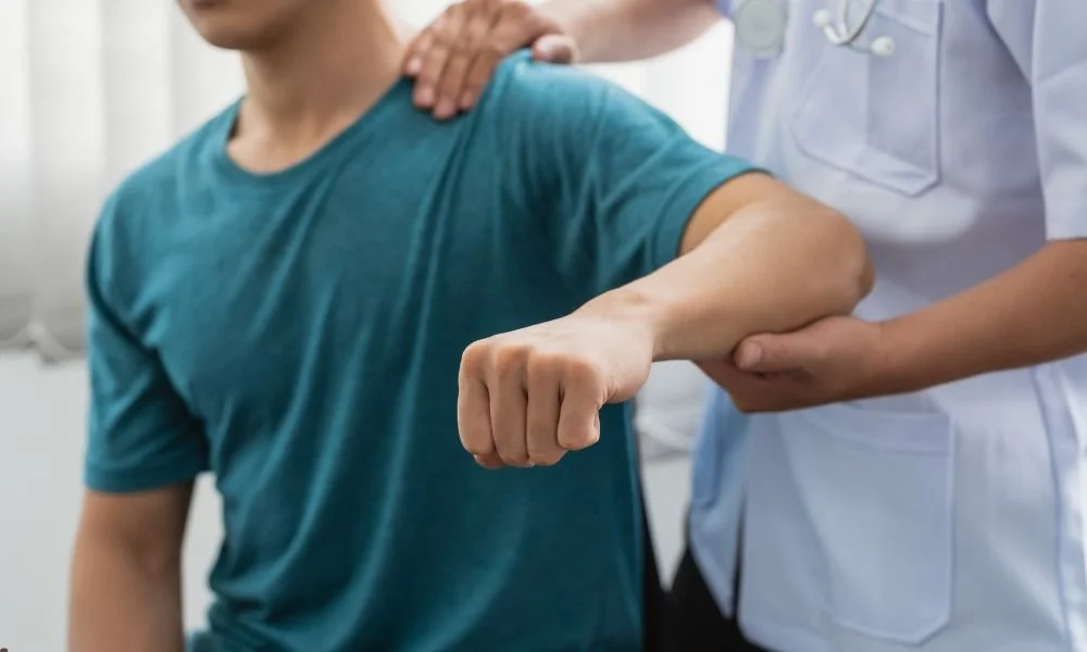 What Is A Sports Chiropractor And How Do They Help Performance?