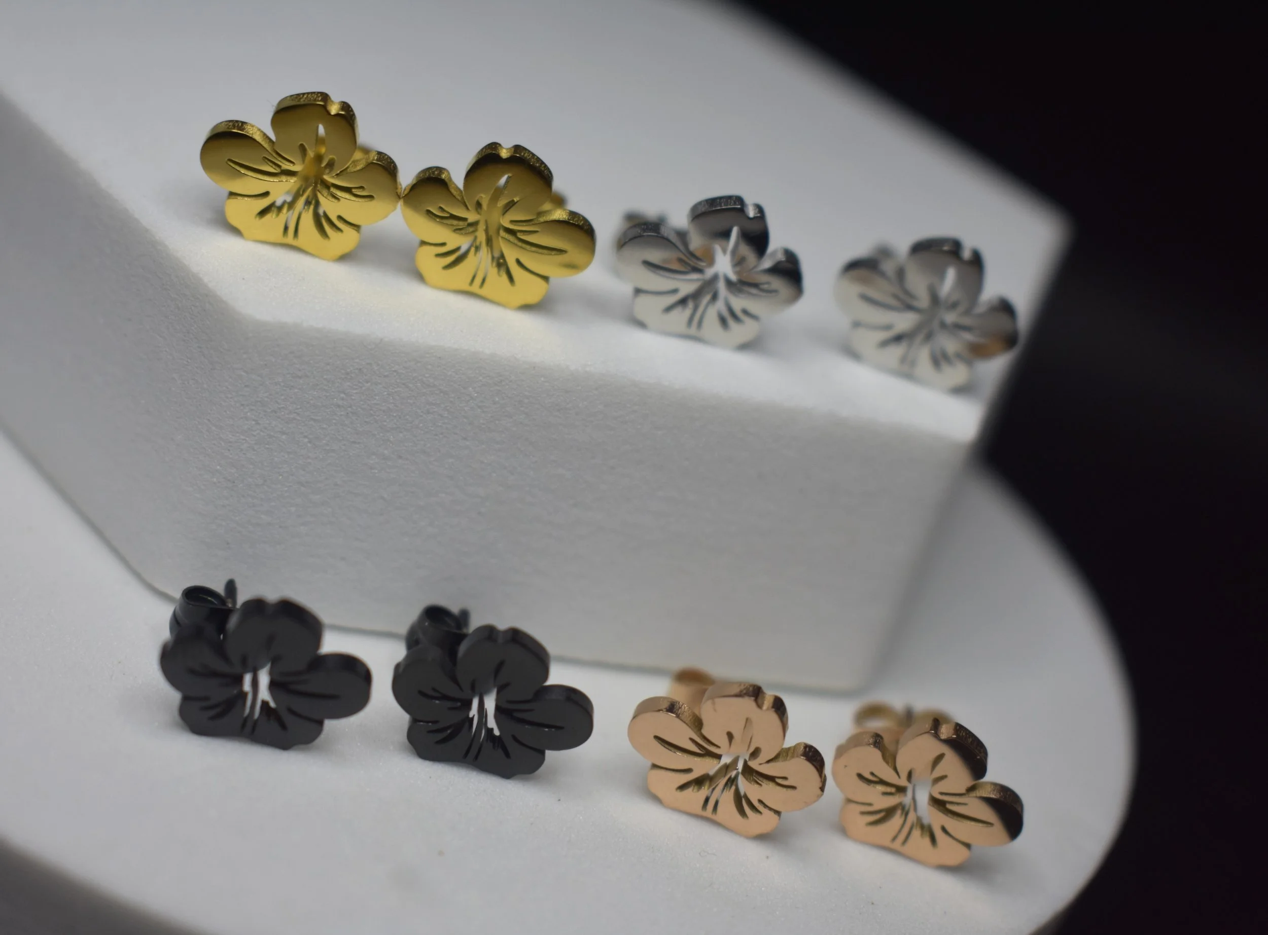 Group Hibisc ear 2.JPG