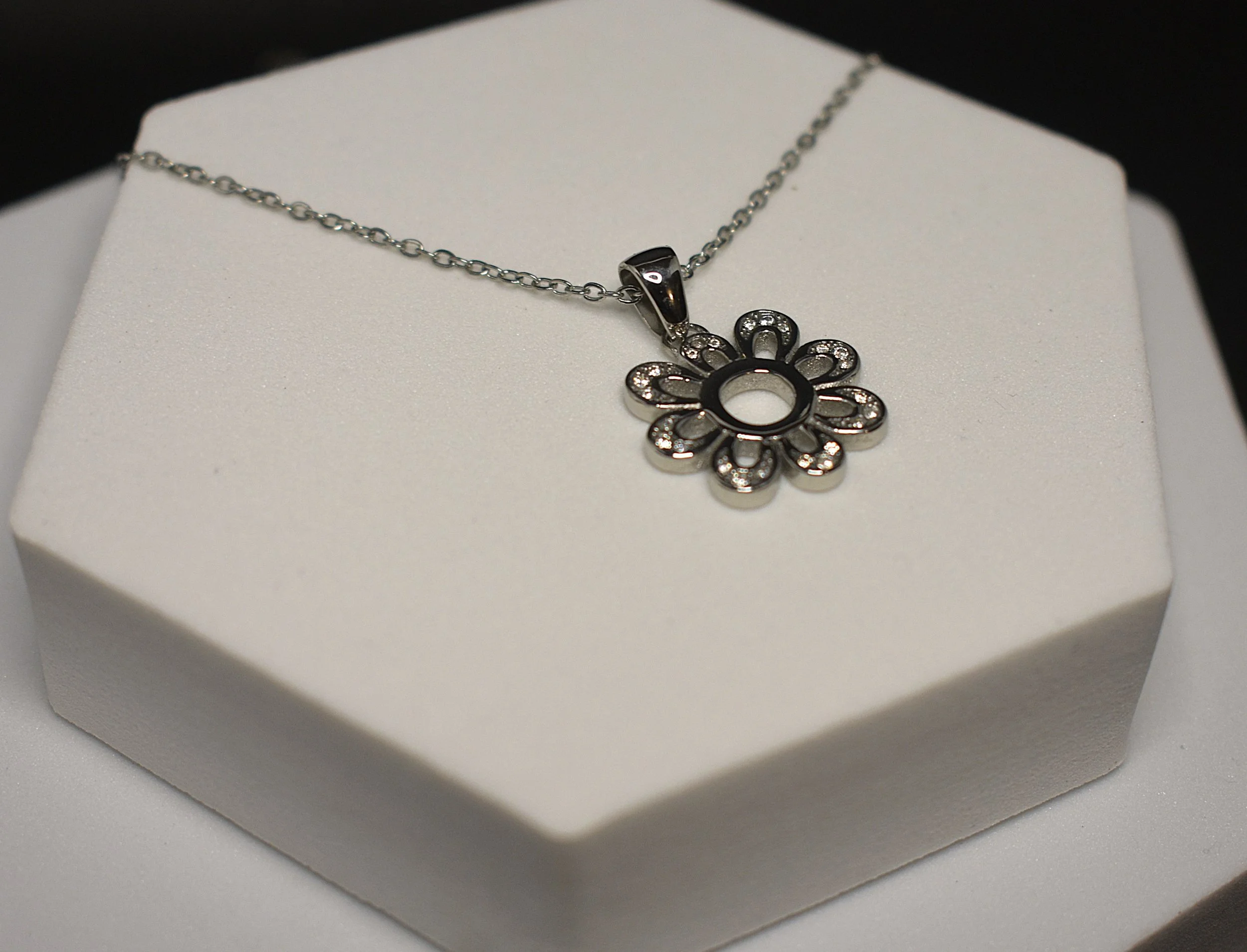 Pendant fine silver.JPG