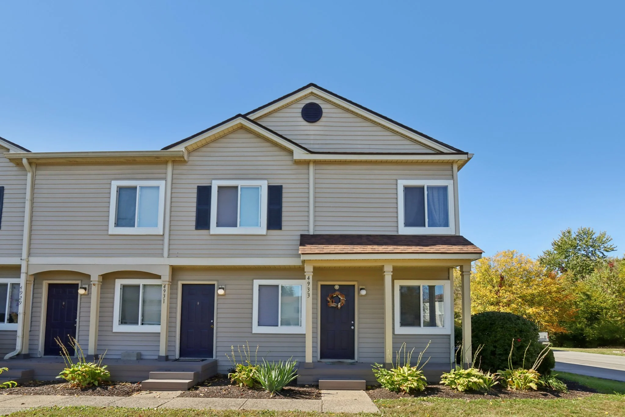 1-web-or-mls-4955 Red Horizon Blvd unit 4933-S2110-001.jpg